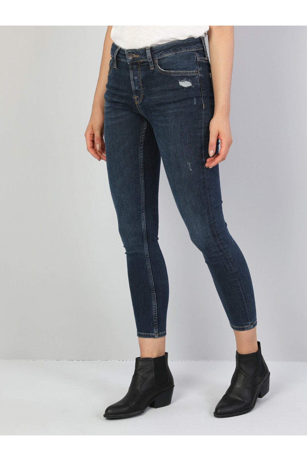 Colin’s 759 Lara Orta Bel Dar Paça Super Slim Fit Koyu Mavi Kadın Jean Pantolon