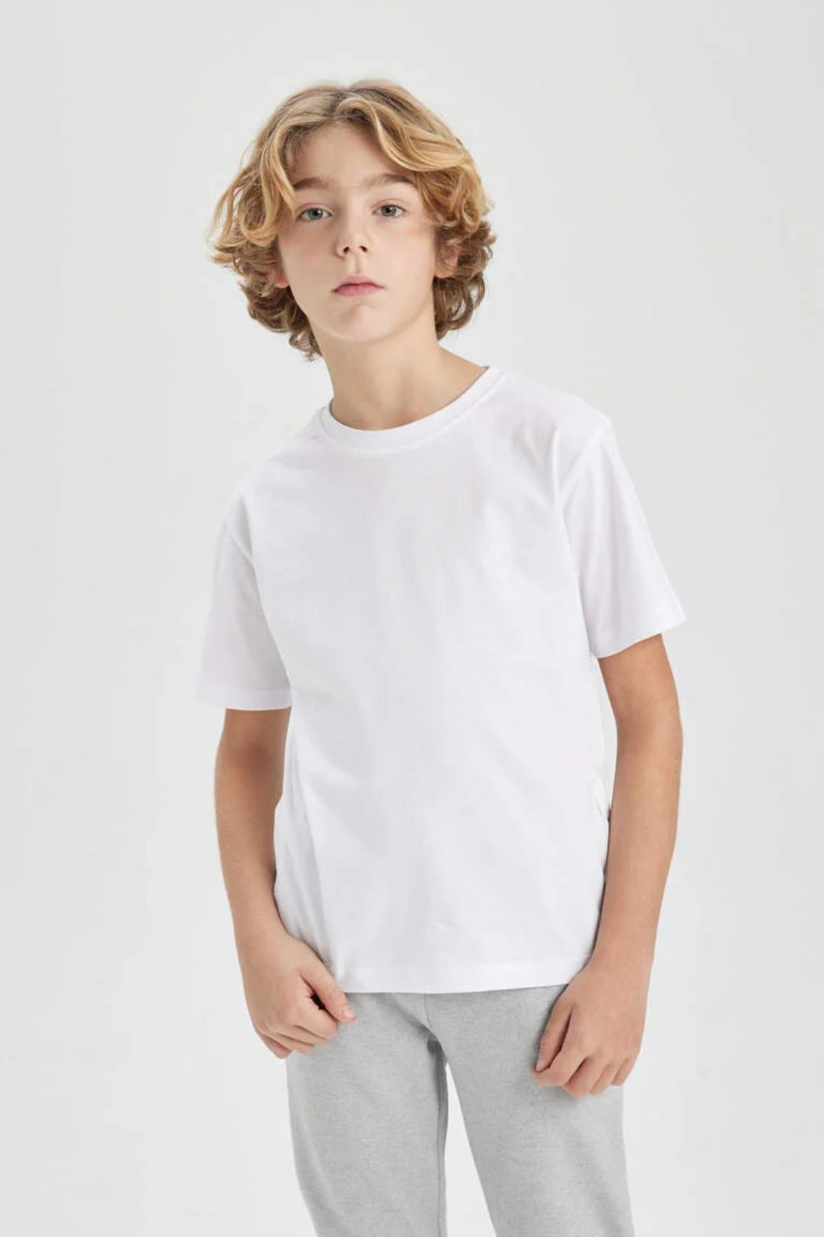 Defacto K1687A6/WT34 Defacto Erkek Çocuk T-shirt WHITE