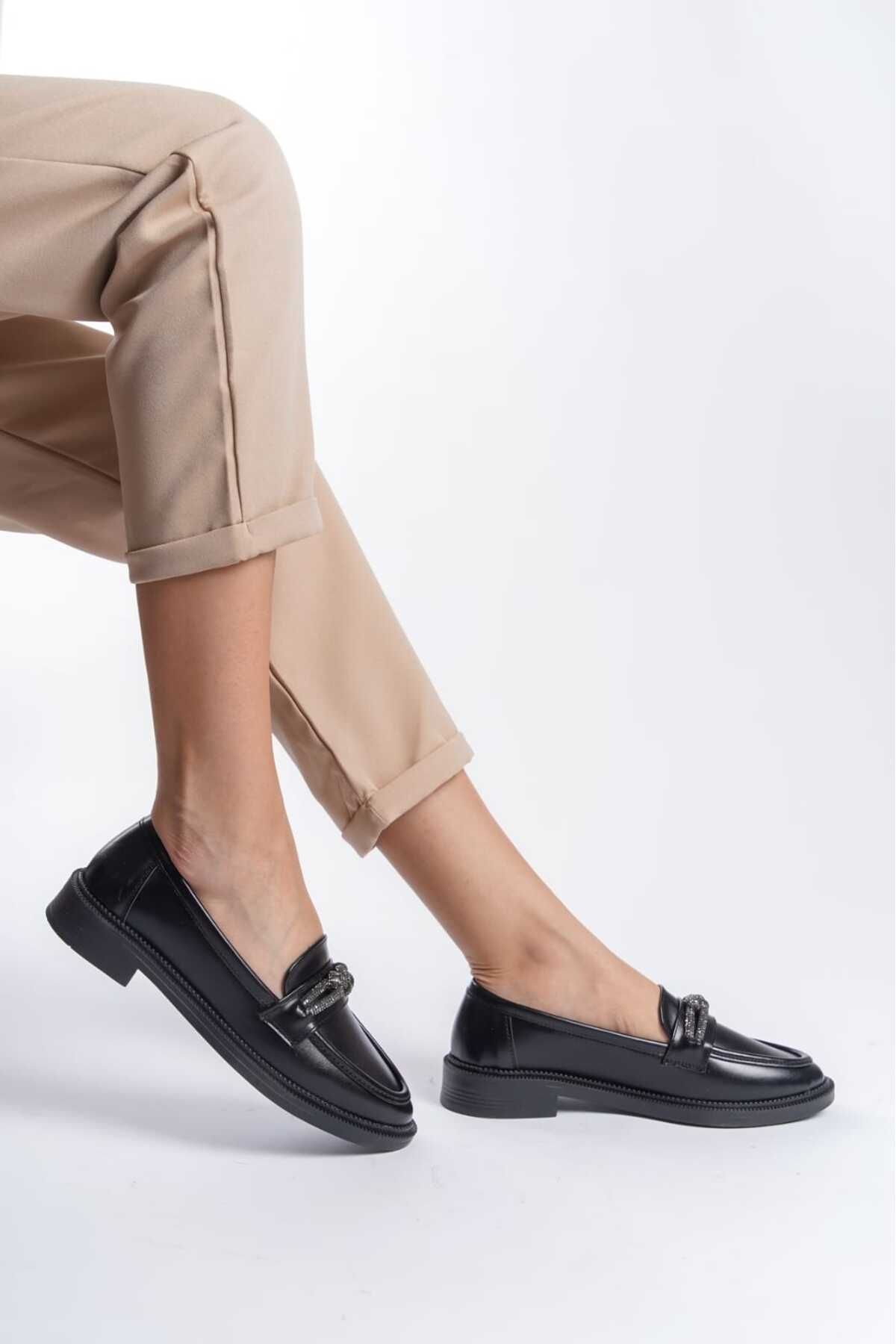 Weynes Kadın Siyah Taş Düğüm Detaylı Ortopedik Günlük Loafer Ayakkabı WSB0658