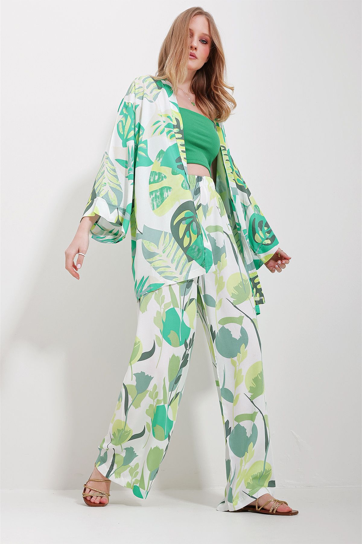 Trend Alaçatı Stili Kadın Yeşil Kimono Ceket Ve Palazzo Pantolon Takım ALC-X11594
