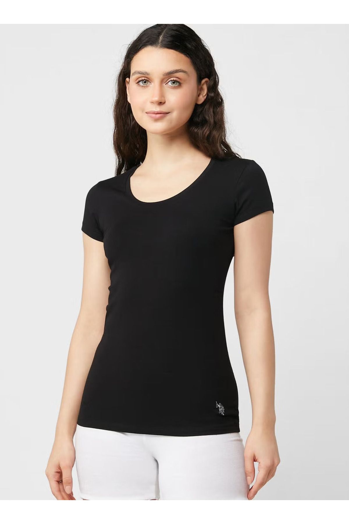 U.S. Polo Assn. Kadın Pamuklu Likralı Modal Basic Derin Yakalı Kısa Kollu Siyah T-shirt