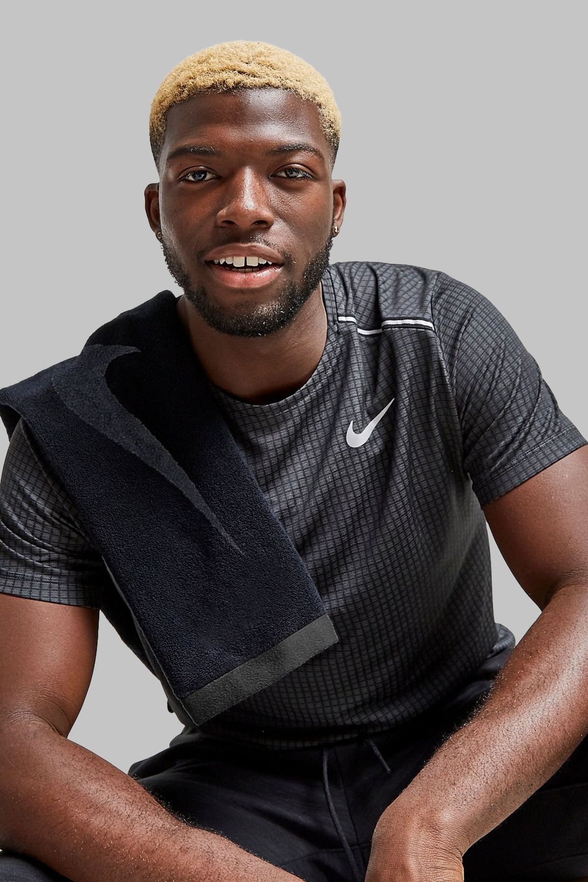 Nike Spor Antrenman Havlusu Medium 35x80cm Siyah