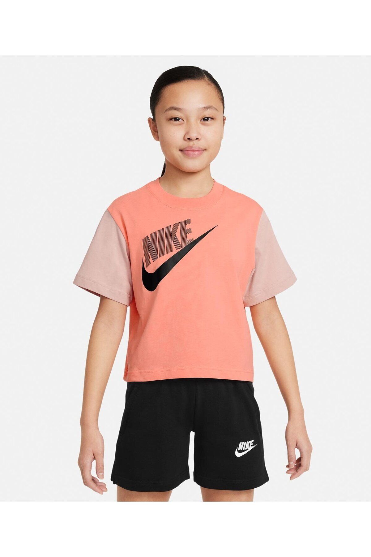 Nike NikeSportswear Essential Boxy Dance Short-sleeve (girls') Çocuk T-shirt DV0349-693