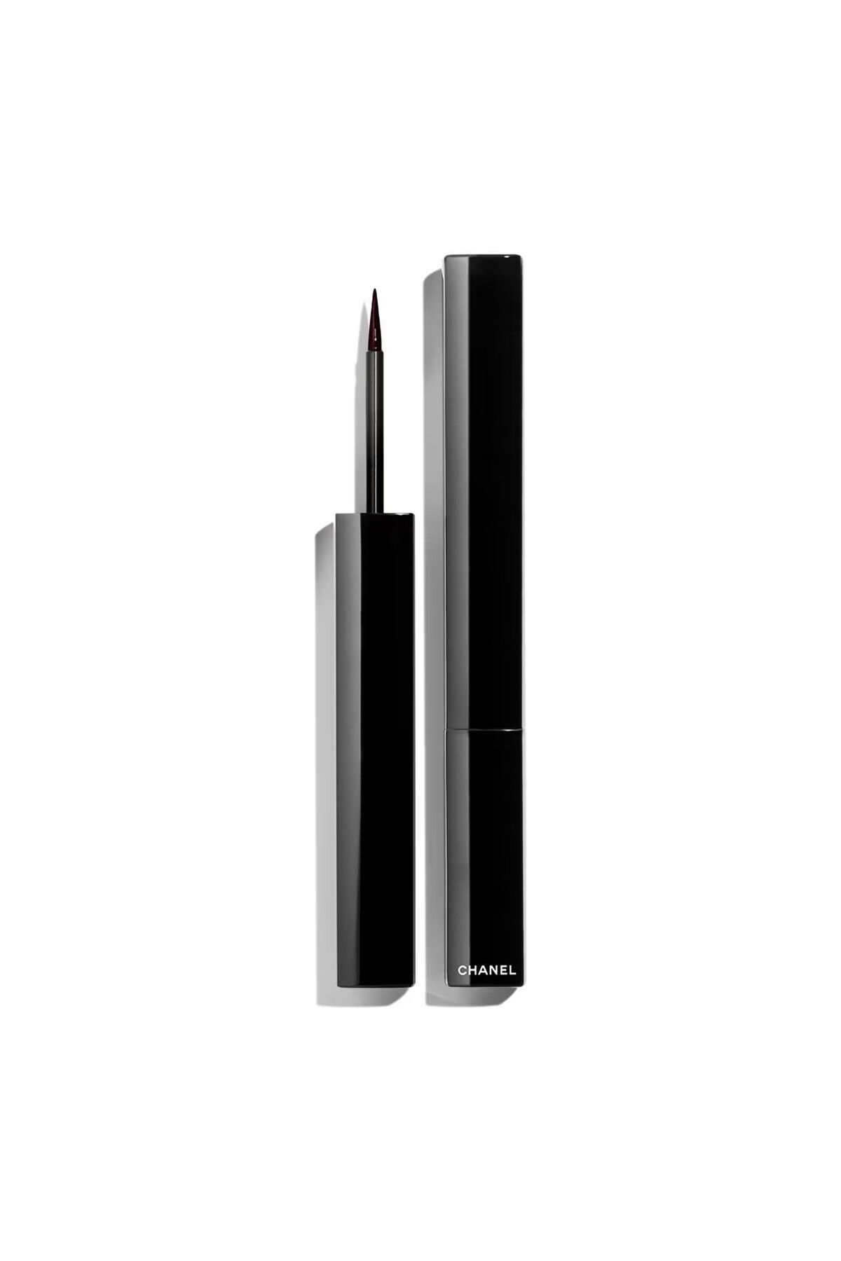 Chanel LE LINER DE- Uzun Süre Kalıcı Ve Suya Dayanıklı Likit Eyeliner 2.5 ml