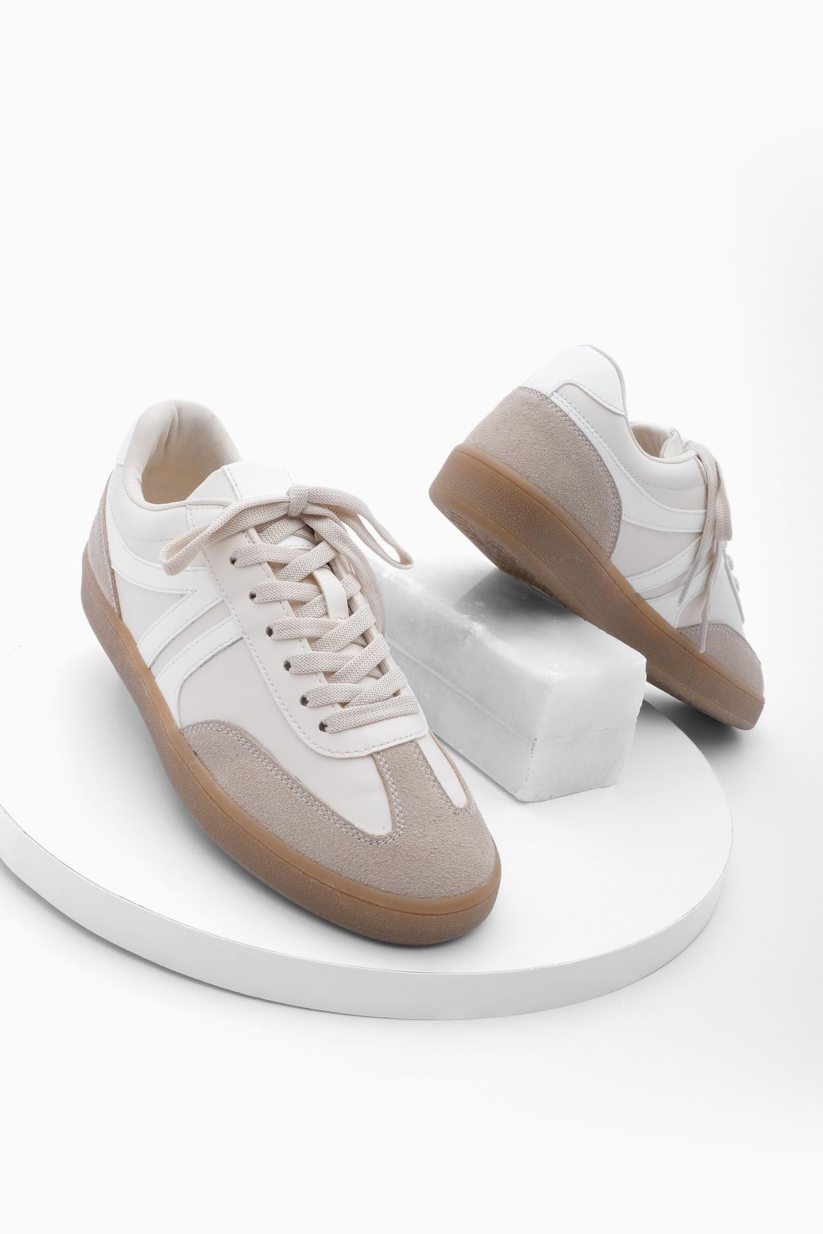 Marjin Kadın Sneaker Bağcıklı Düz Taban Spor Ayakkabı Tiyone Bej
