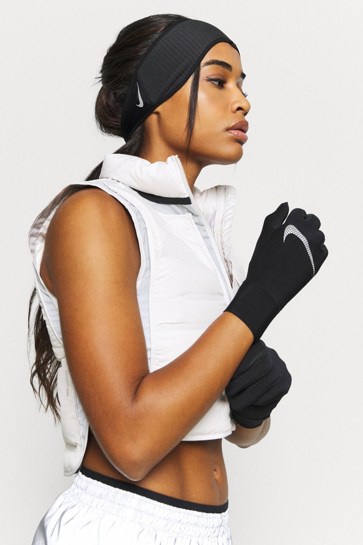 Nike Kadın Eldiven Seti DRI-FIT Dokunmatik Reflektörlü LGHTWGHT x-24