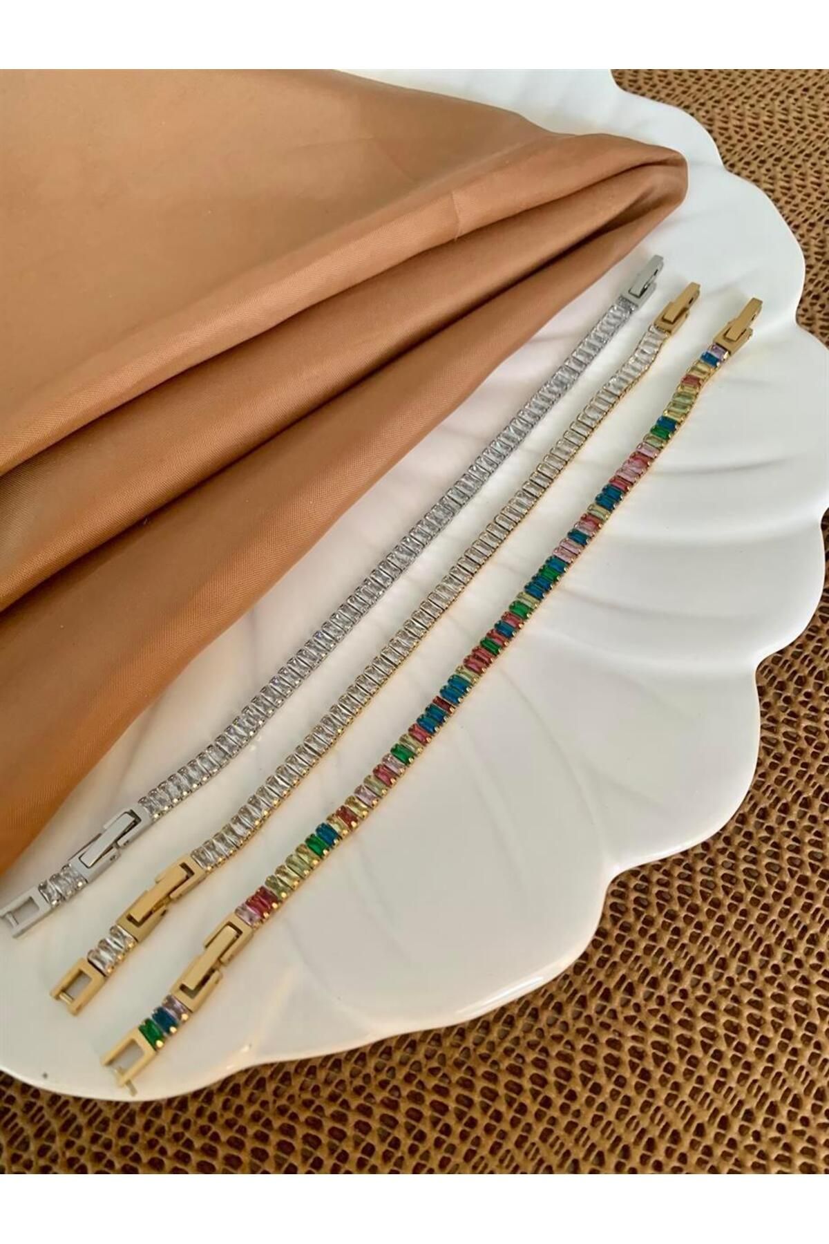 Shakira Accesories Çelik Baget Taşlı Su Yolu Bileklik