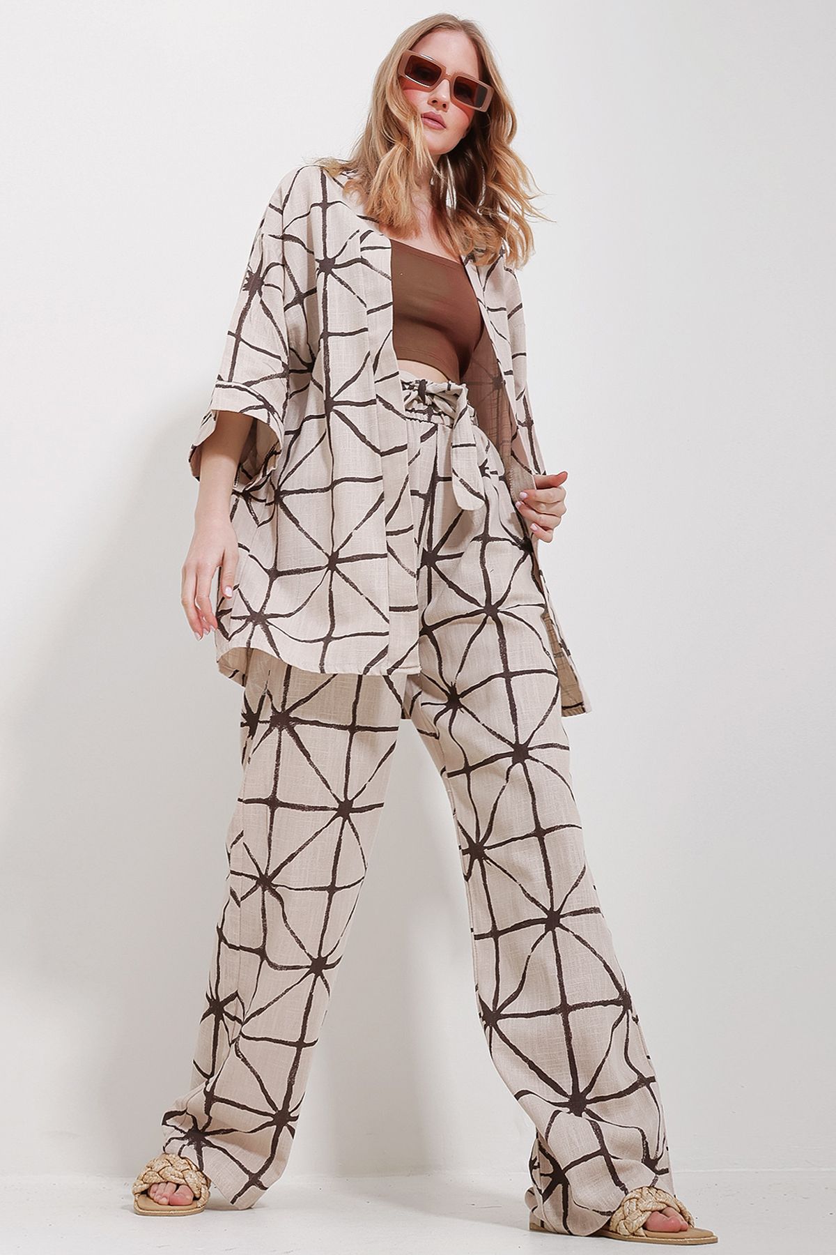 Trend Alaçatı Stili Kadın Kahve Kimono Ceket Ve Palazzo Keten Pantolon Alt Üst Takım ALC-X11589