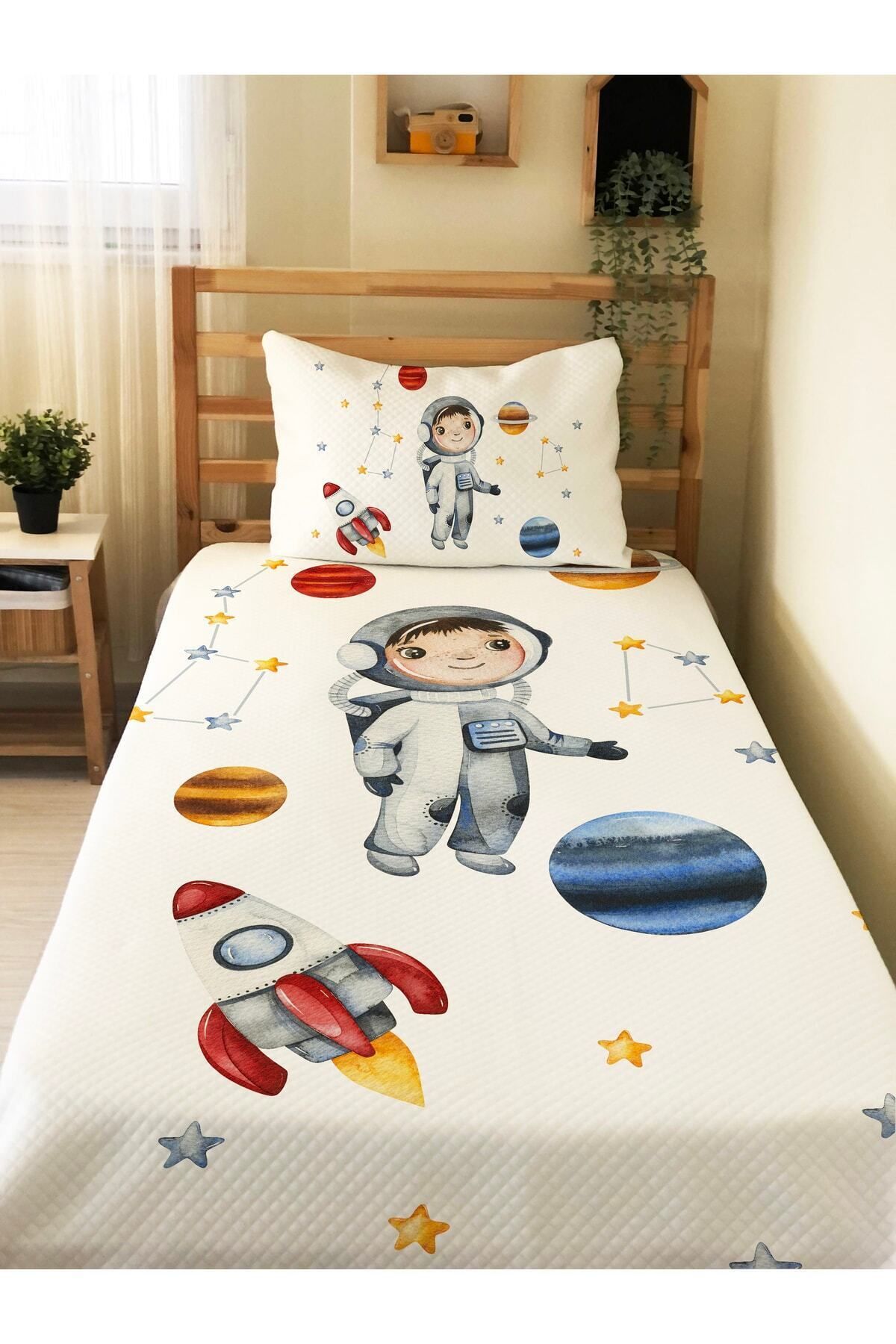 Evmila Astronot Desenli Bebek Ve Çocuk Baskılı Tek Kişilik Pike Takımı 160x230 Beyaz