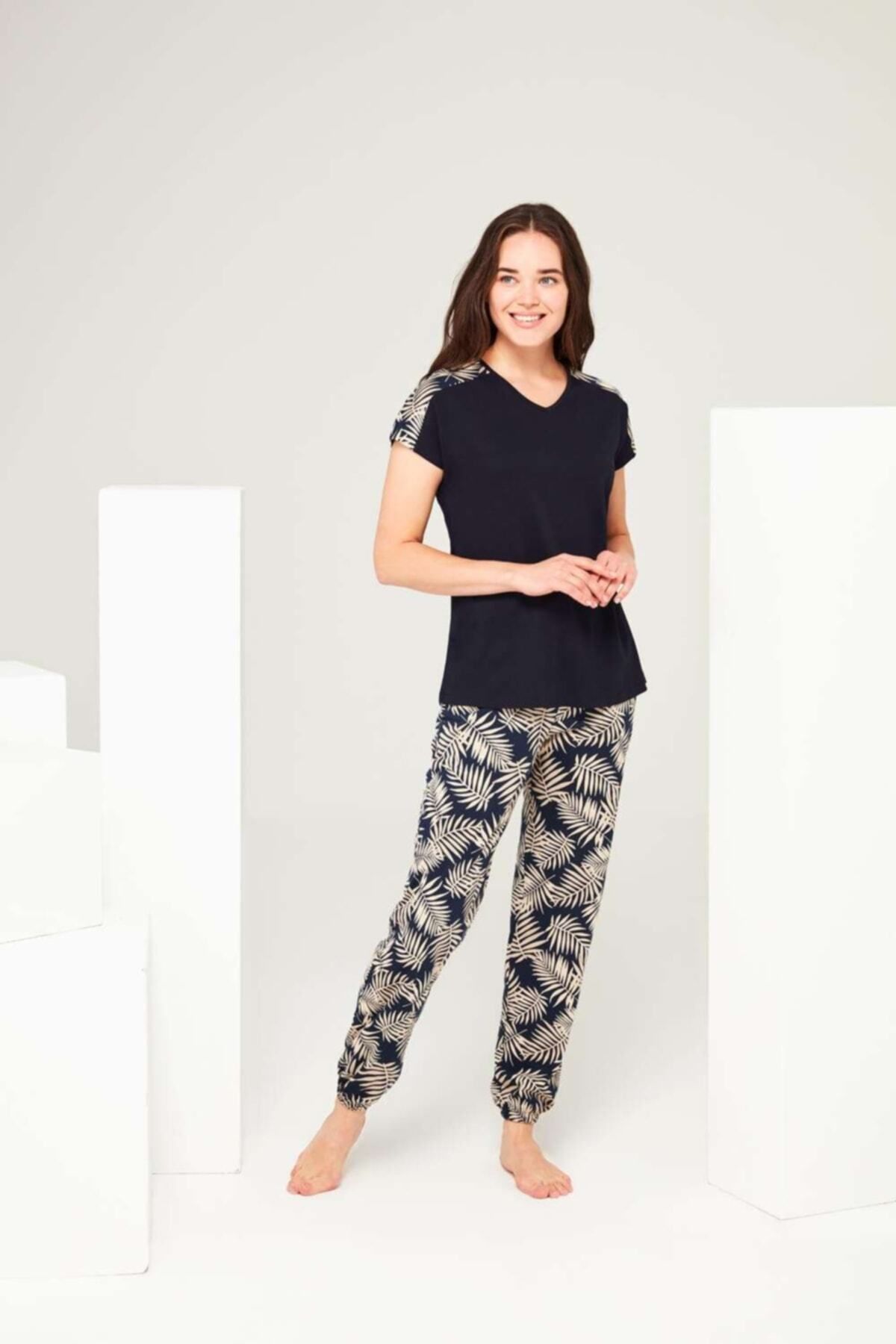 Mod Collection Kadın Lacivert V Yaka Pijama Takımı
