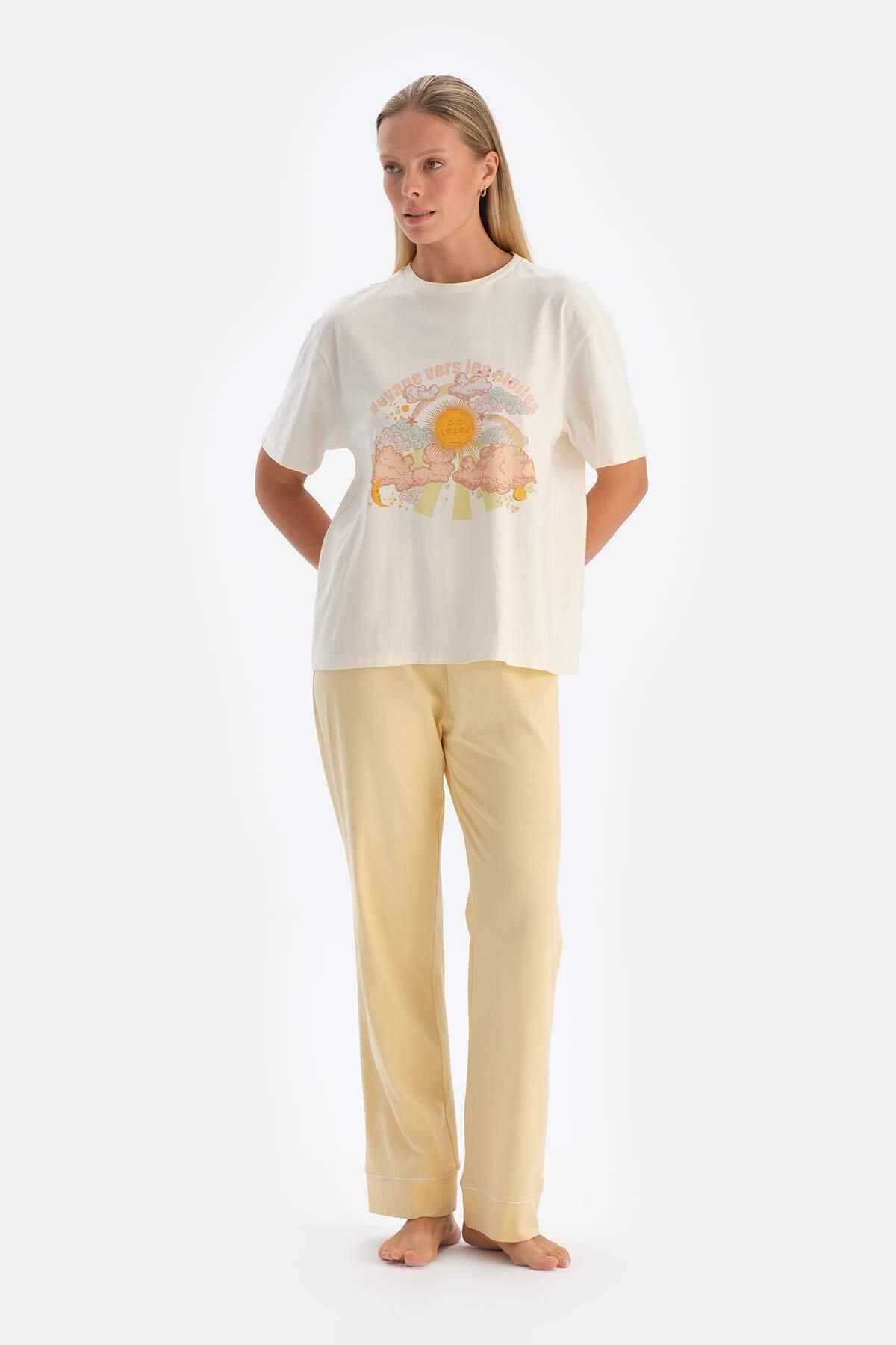 Dagi Kırık Beyaz Baskılı Tişört Pantolon Pijama Takımı