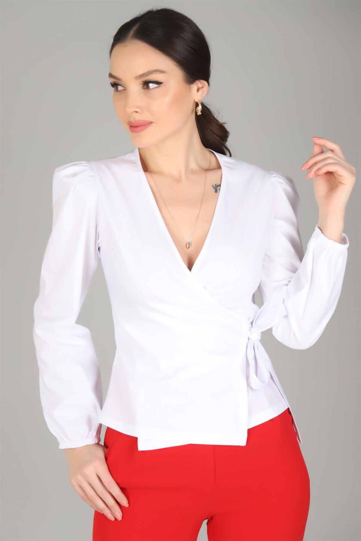 Sweetness Kadın Beyaz Kruvaze Model Likralı Gömlek