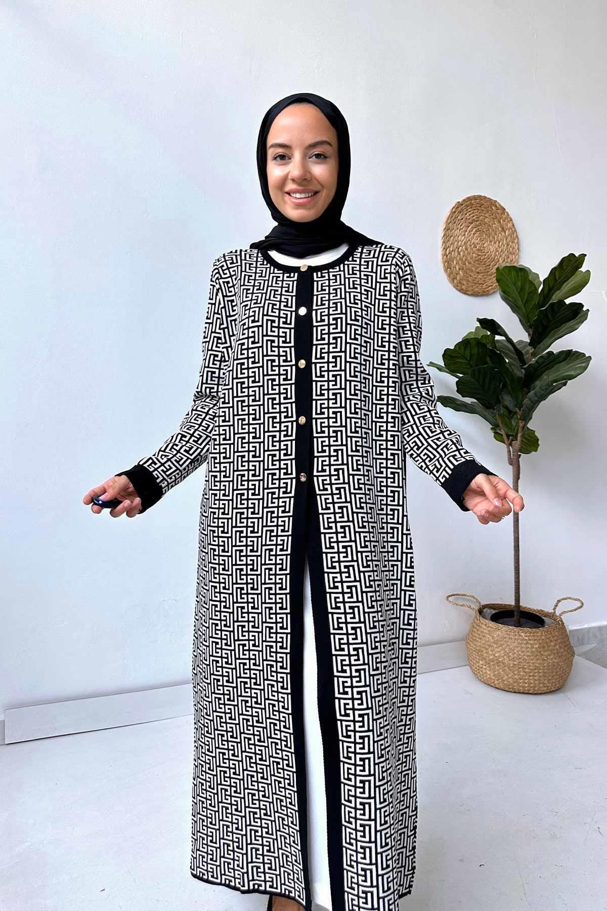 Ka Hijab Siyah/Beyaz Desenli Premium Tesettür Hırka