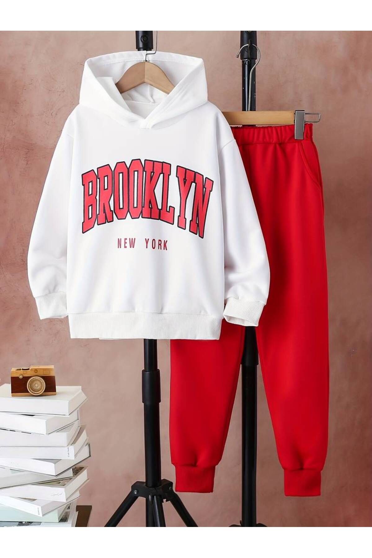 AMMA Çocuk Beyaz Kırmızı Brooklyn Baskılı Sweatshirt Eşofman Altı Eşofman Takımı