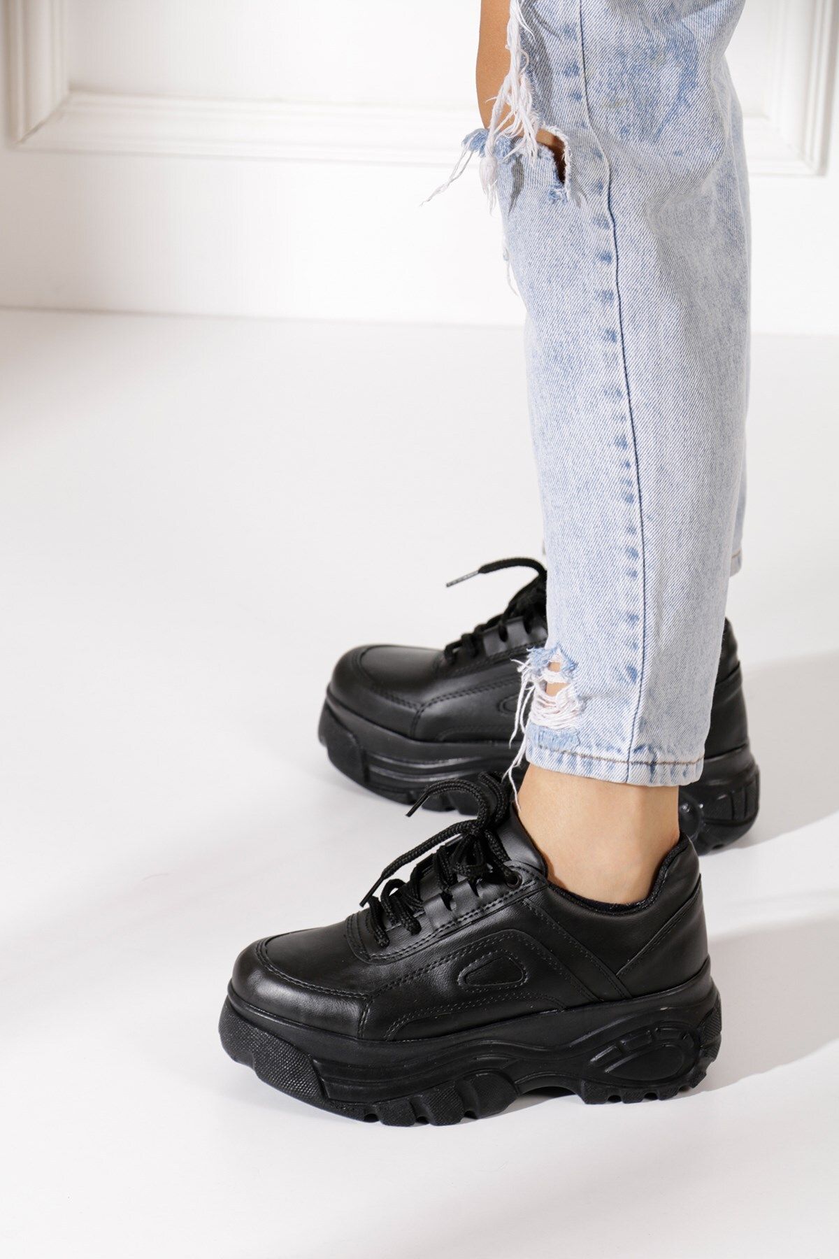 Allyup Günlük Kadın Siyah Deri Spor Ayakkabı 6 Cm Yüksek Taban Hafif Rahat Bağcıklı Sneaker 001