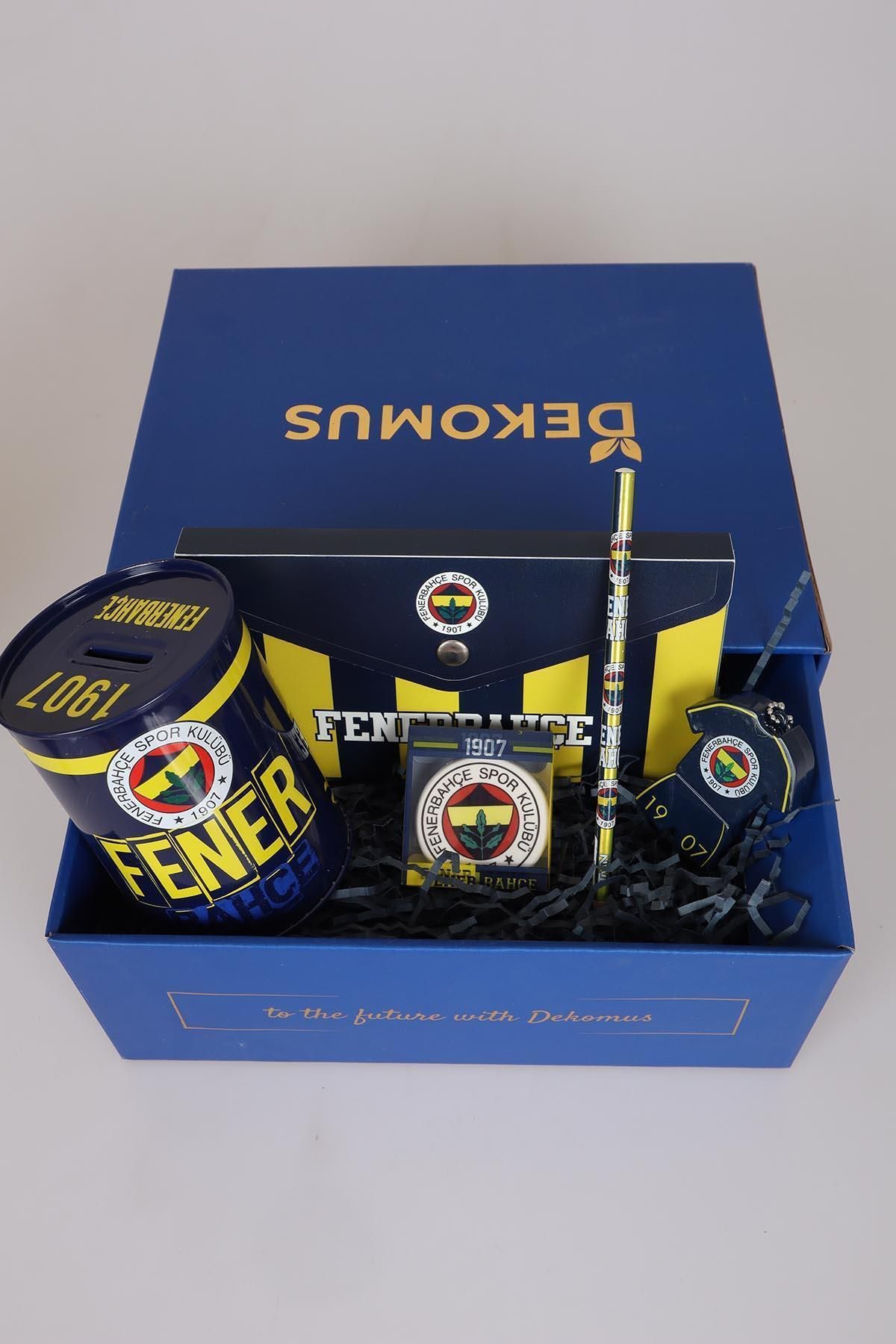 Fenerbahçe Dekomus Gıft Box Özel Kutulu Lisanslı Kırtasiye Seti *lisanslı Kumbara Hediyeli*