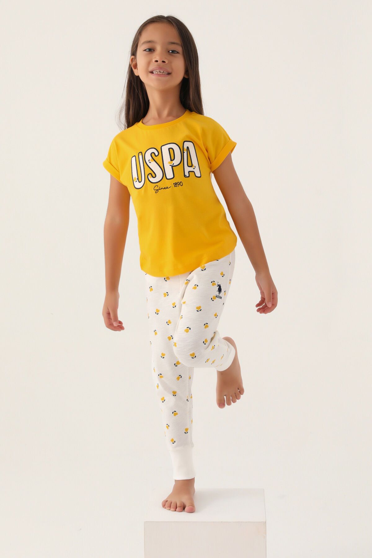 U.S. Polo Assn. Lisanslı Text Printed Sarı Kız Çocuk Pijama Takımı