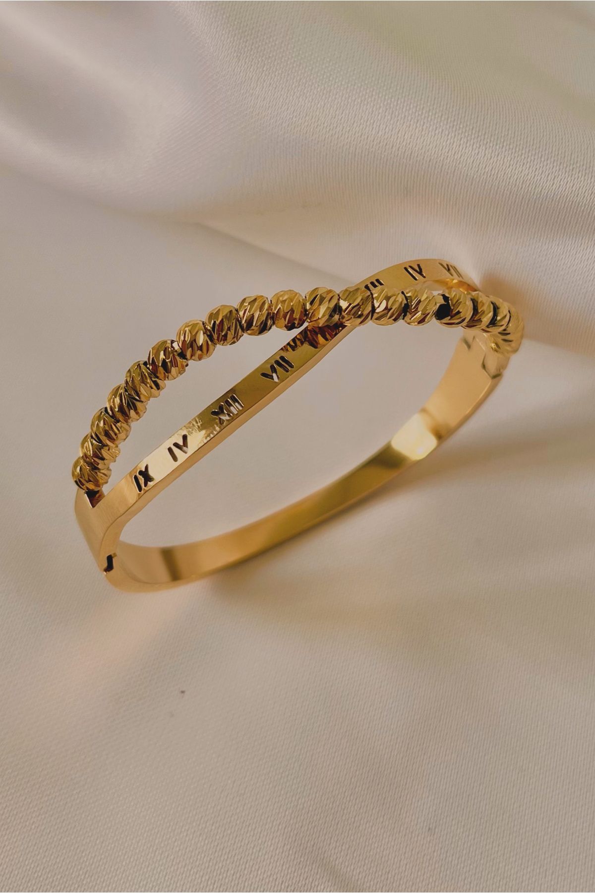 ATİLA Jewelry Gold Renk Roma Rakam Örgü Figür Çelik Cartier Kelepçe Bileklik