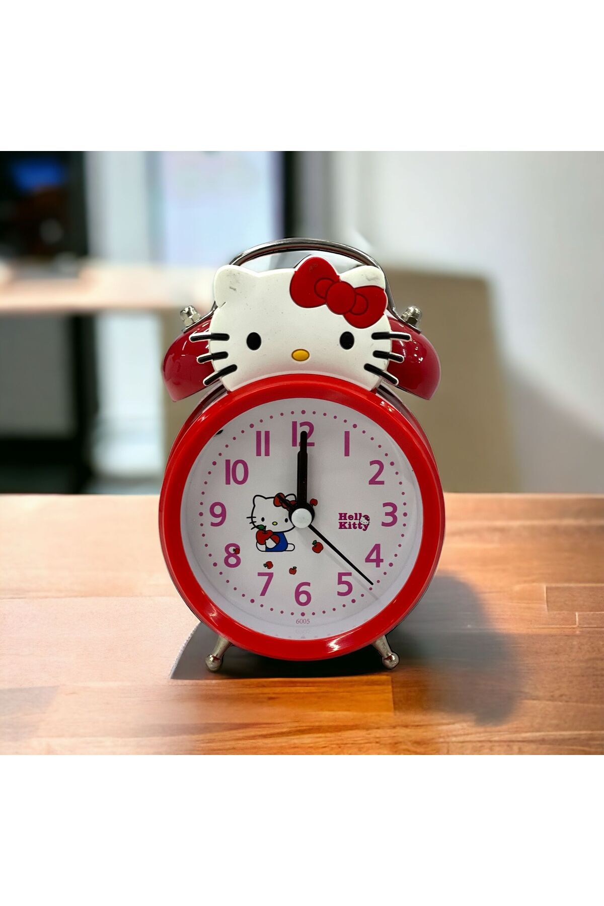 nesever store Hello Kitty Tasarımlı Metal Çalar Saat