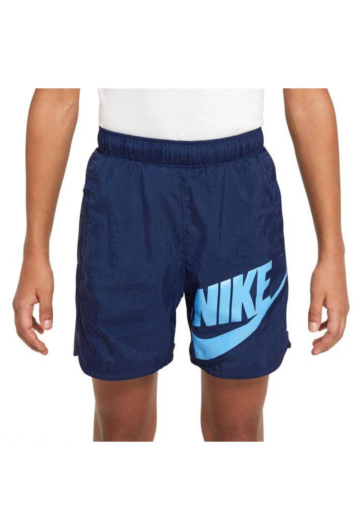 Nike Sportswear Dokuma Genç Çocuk (Erkek) Şortu DO6582-410