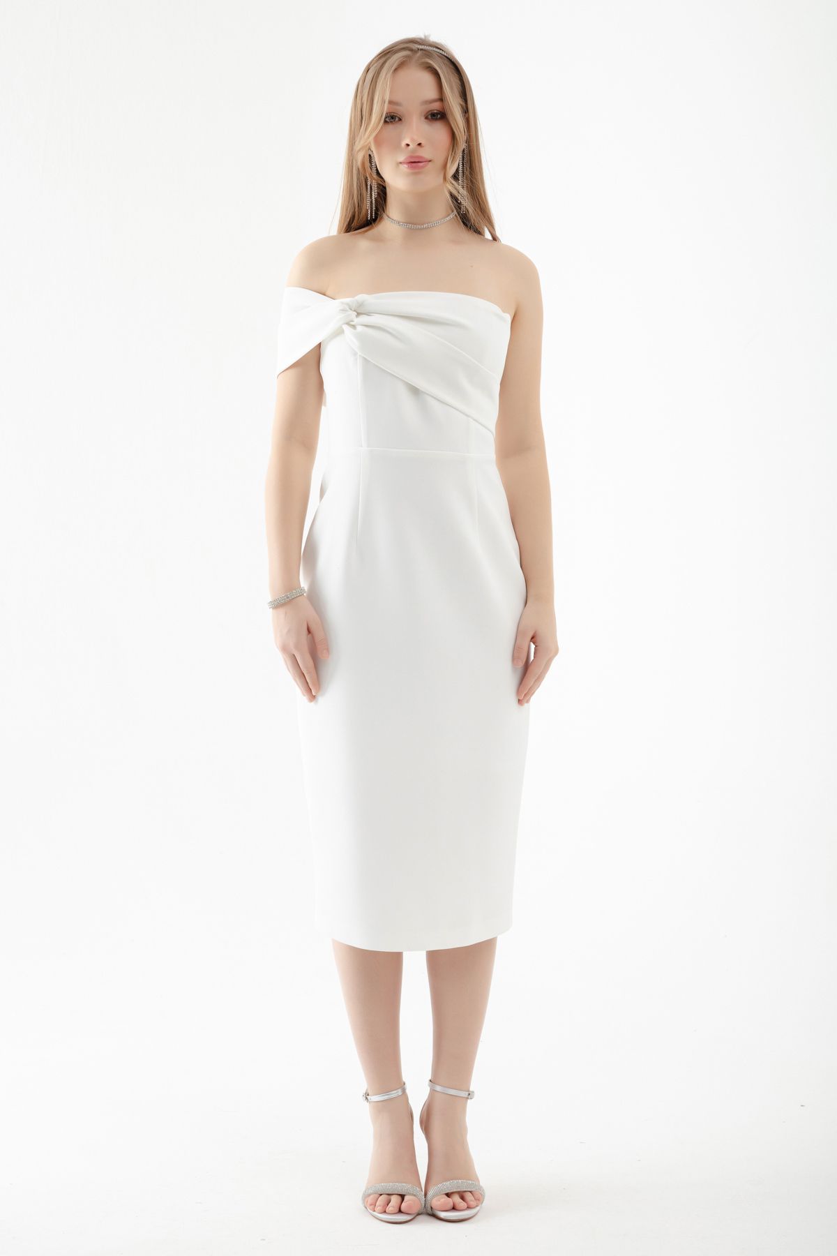 Lafaba Kadın Beyaz Çift Bandajlı Tek Omuz Midi Abiye Elbise