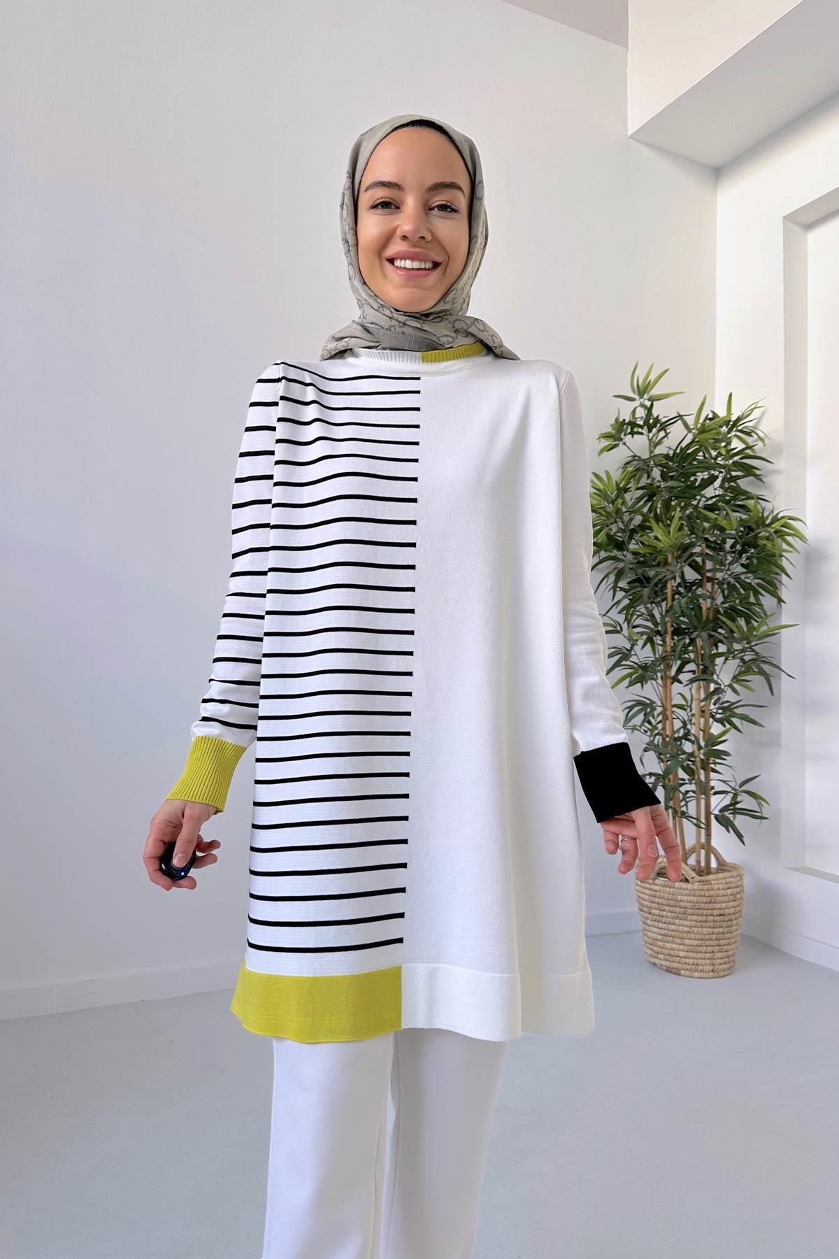 Ka Hijab Çizgi Detay Kolları Renkli Merserize Tunik - Beyaz/Yağ Yeşili