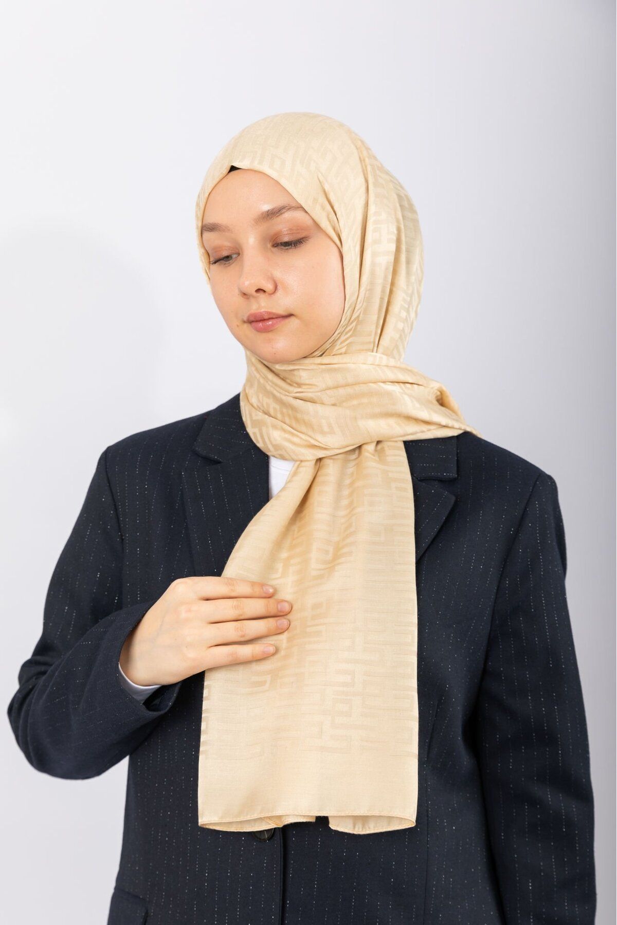 hijabchi İthal İpeksi Jakar Geometrik - Altın Sarısı
