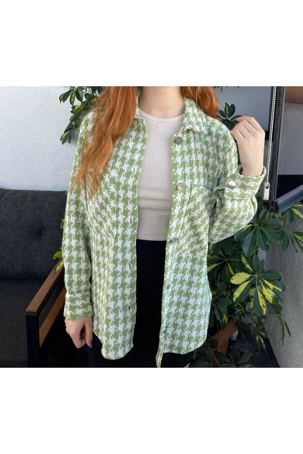 Kübra Tekstil Kadın Kazayağı Desenli Yeşil Ceket