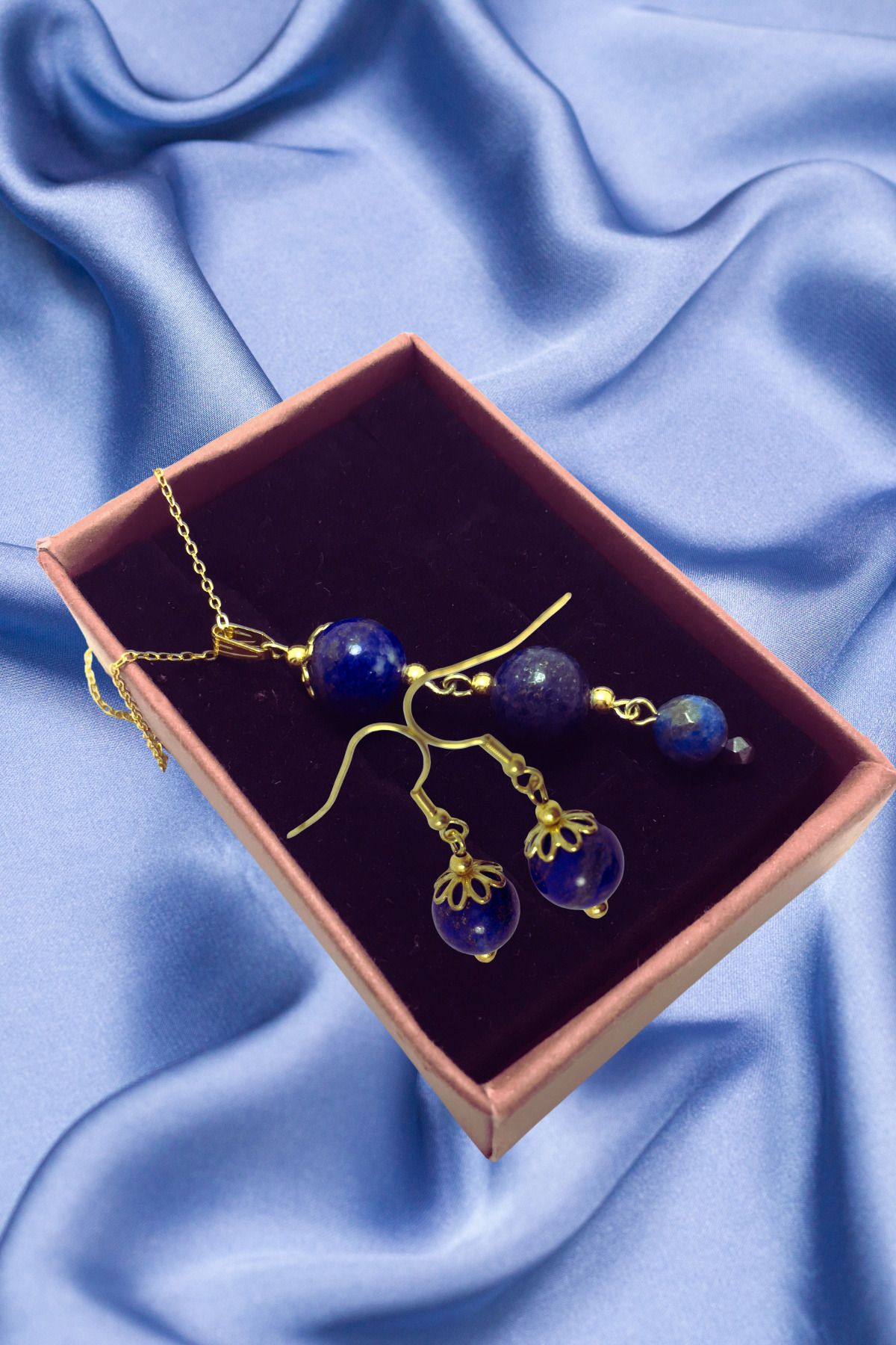 ayrestyle Lapis Lazuli Boncuklu Gold Renk Sallantılı Küpe ve Kolye Seti - Doğal Taş Takı