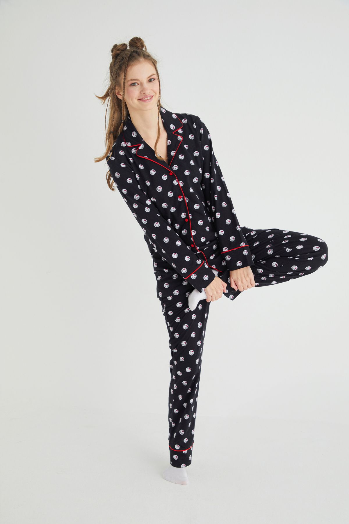 Hello Kitty Lisanslı Düğmeli Uzun Kol 100% Pamuklu Pijama Takım Roz-63