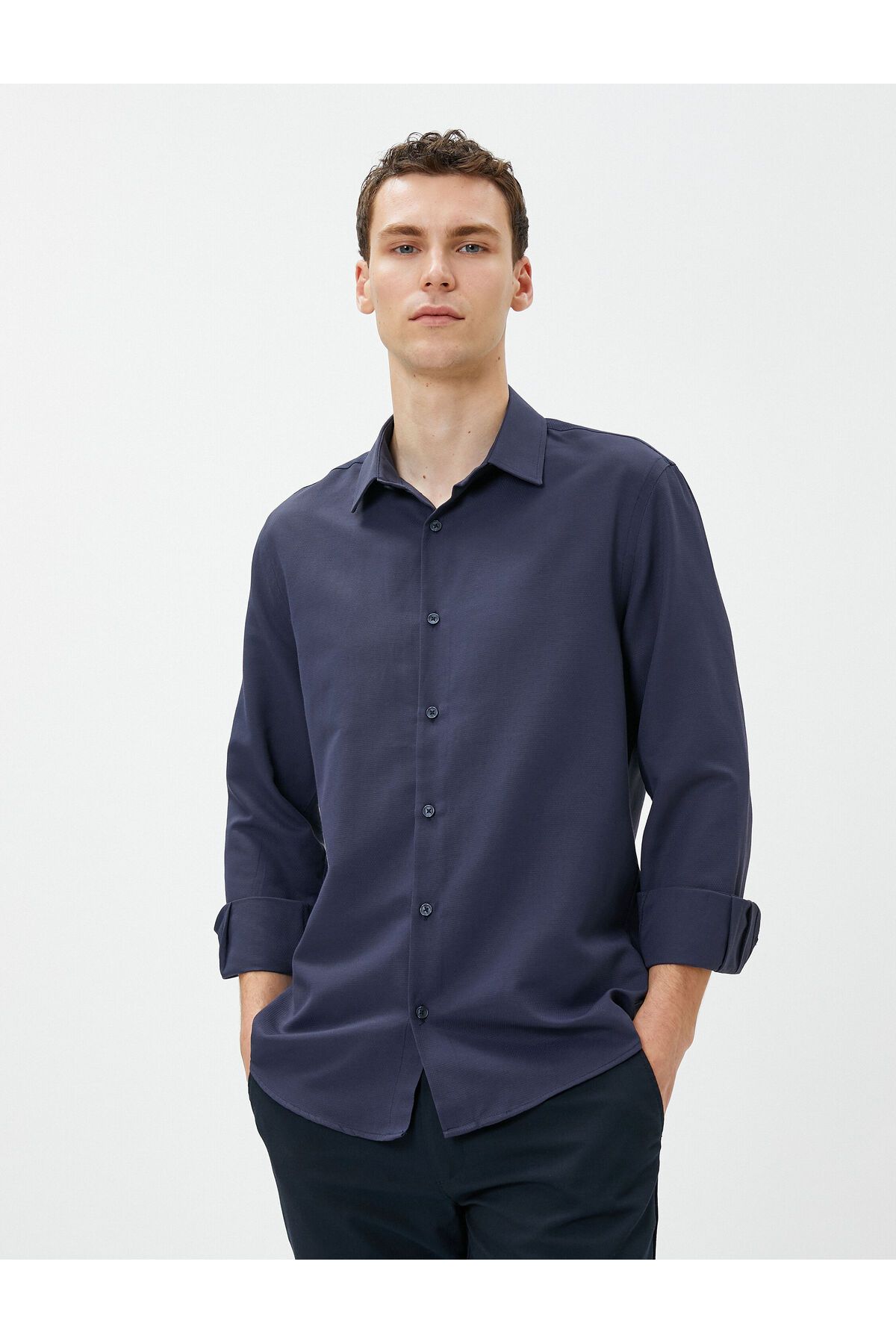 Koton Basic Gömlek Klasik Yaka Uzun Kollu Düğmeli Non Iron