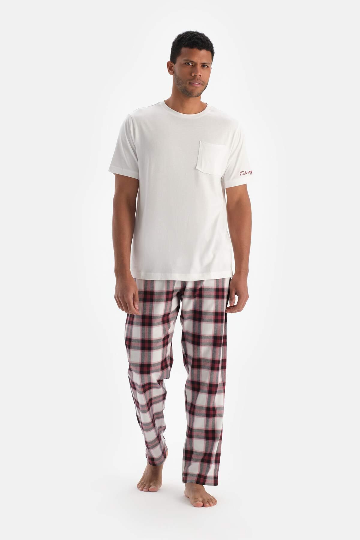 Dagi Ekru Nakış Detaylı Altı Dokuma Ekoseli Tişört Pantolon Pijama Takımı