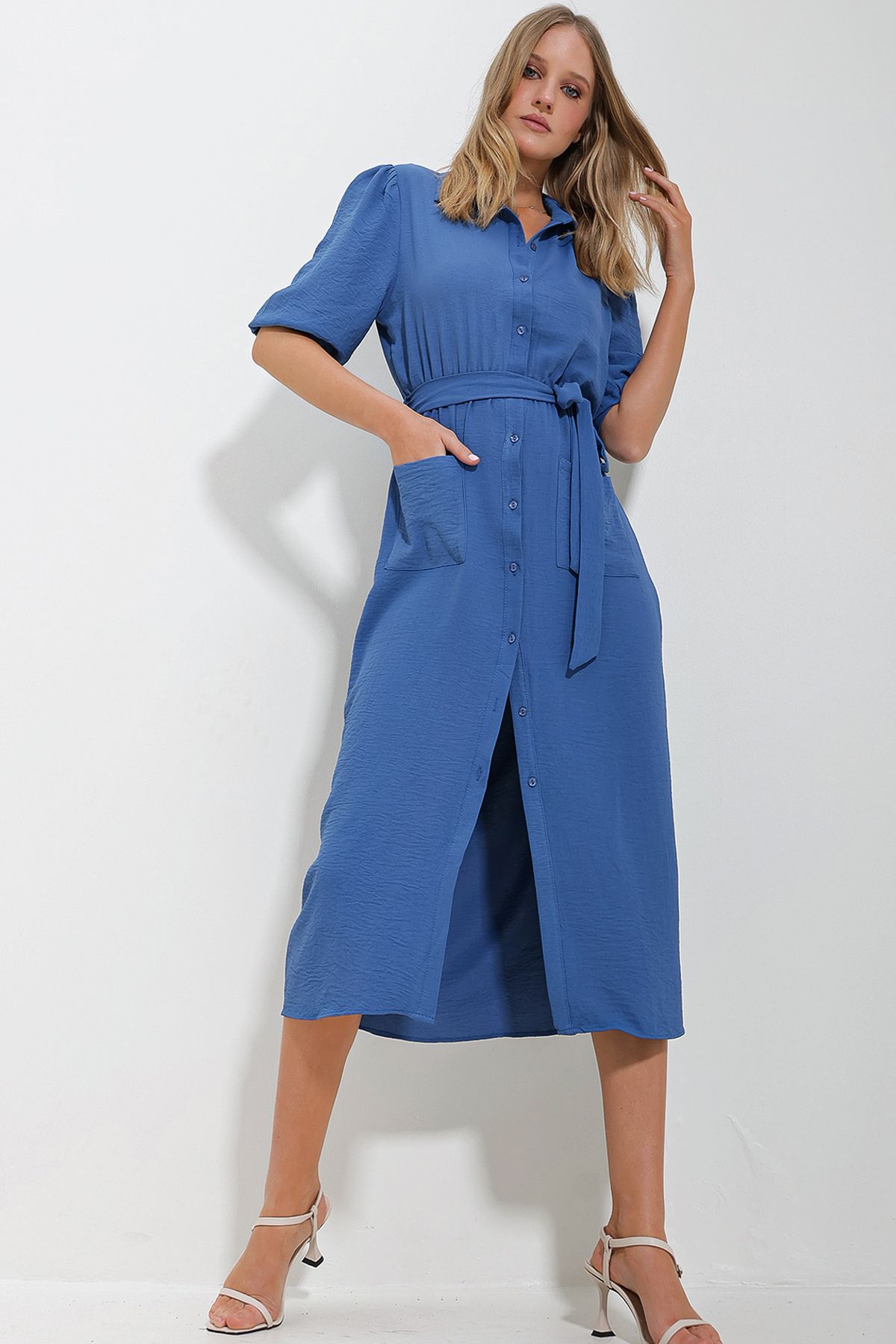 Trend Alaçatı Stili Kadın Mavi Çift Cepli Karpuz Kollu Aerobin Gömlek Elbise ALC-X11647