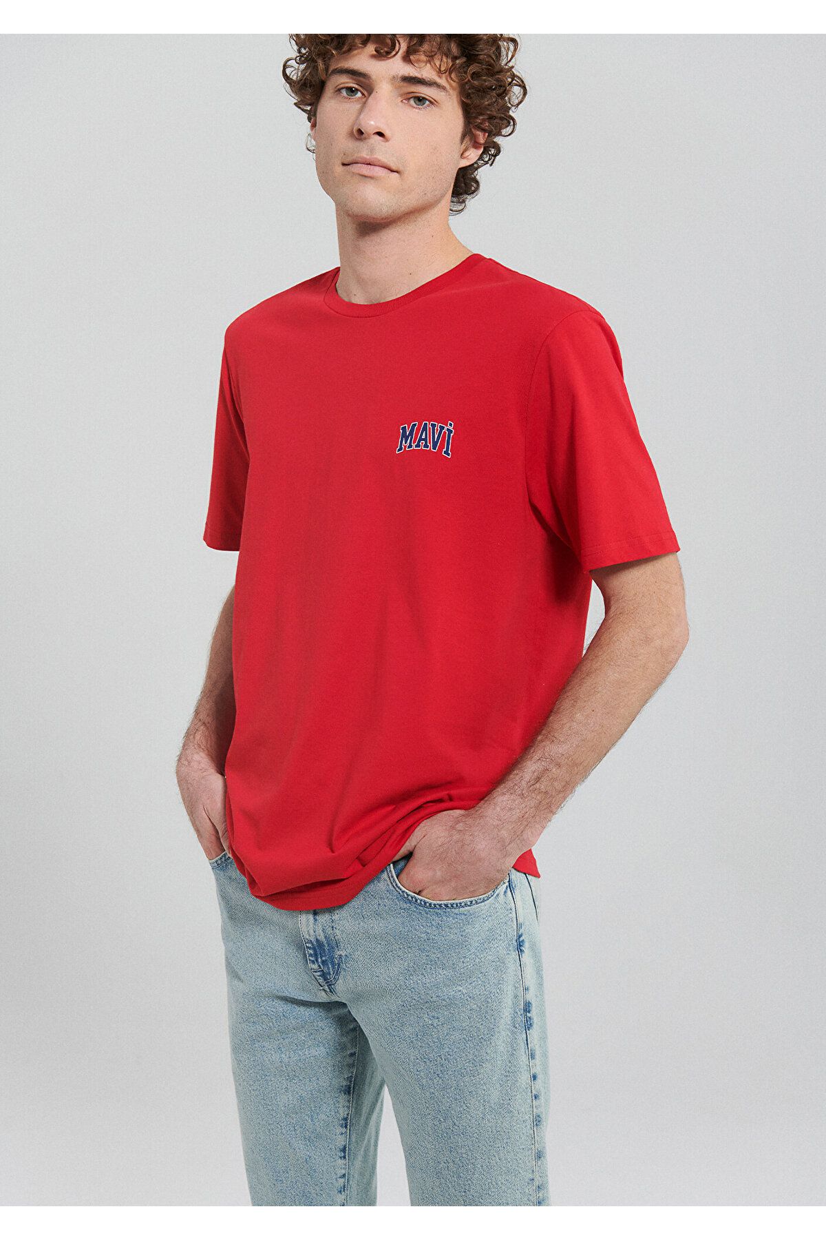 Mavi Logo Baskılı Kırmızı Tişört Regular Fit / Normal Kesim 0611714-82054