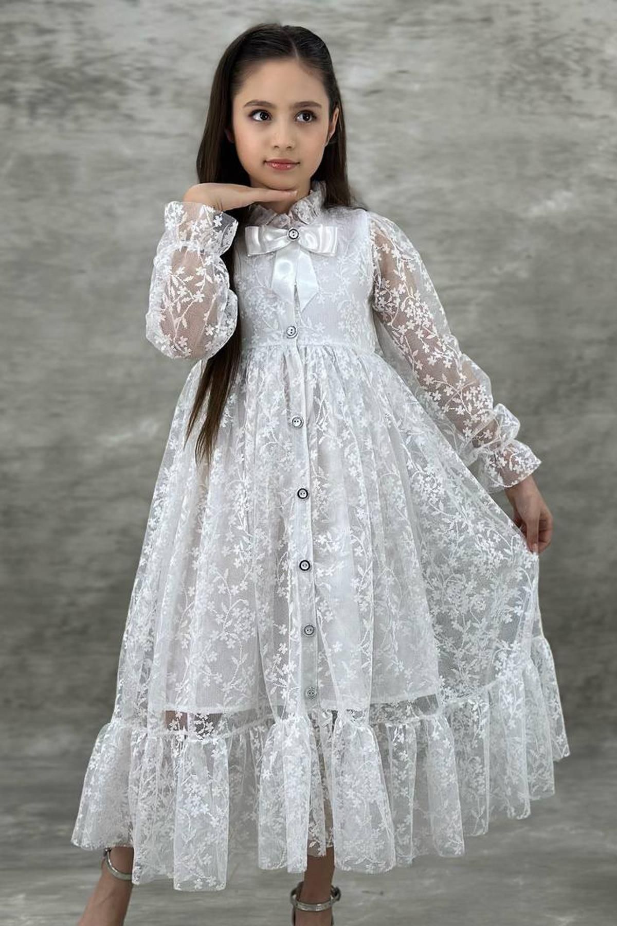 Riccotarz Kız Çocuk Boydan Düğmeli Dantel İşlemeli Beyaz Elbise