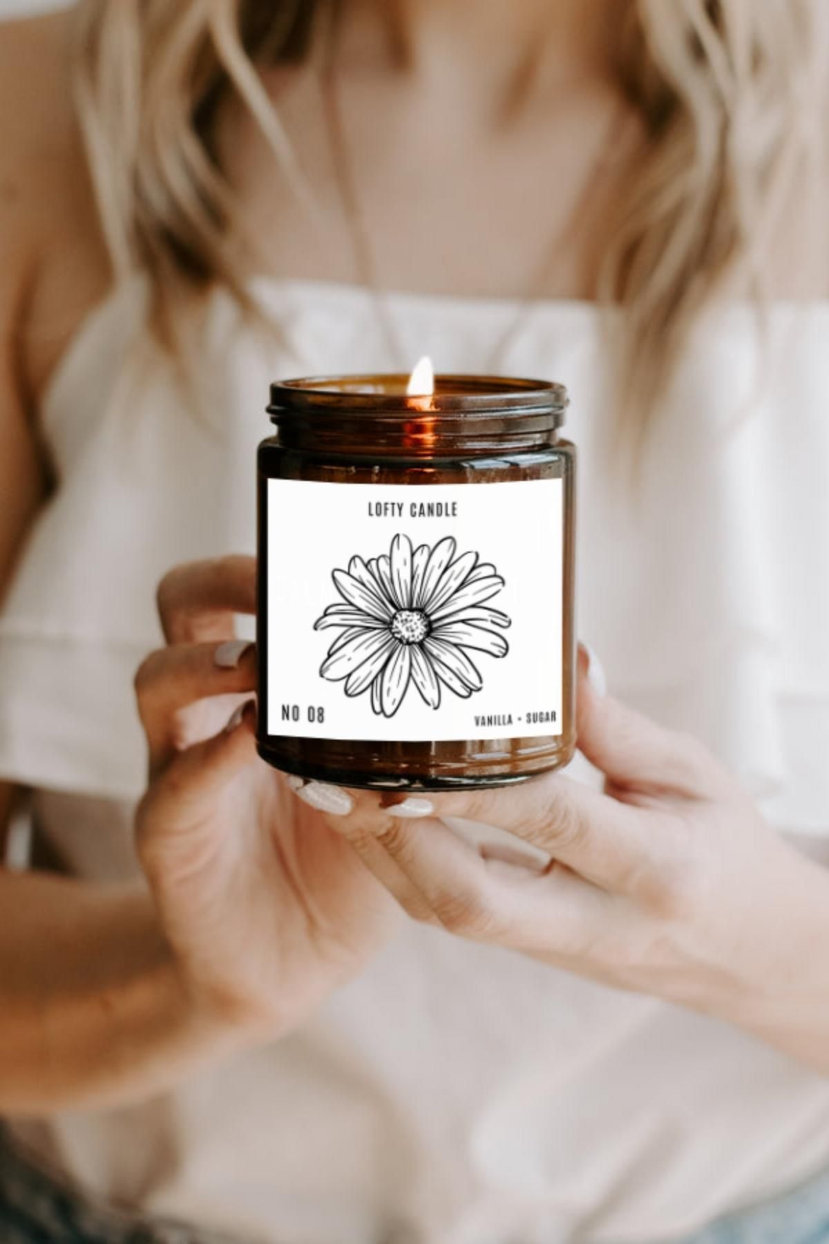Lofty Çiçek Dekor Beyaz Etiket Amber Kavanoz Mum Dekor Aromaterapi Rahatlatıcı Vanilya Kokusu 210 Gr