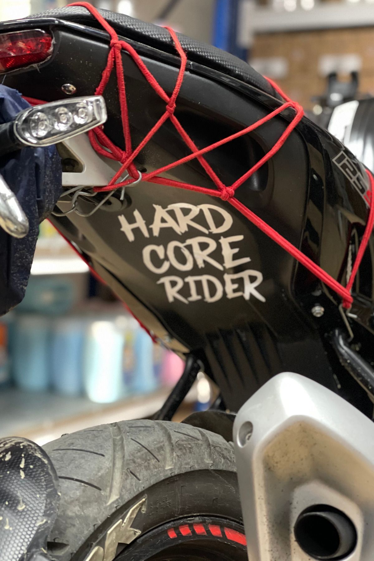 Banxtre Motor için Dekoratif Sticker Hard Core Rider Beyaz (1 Adet)