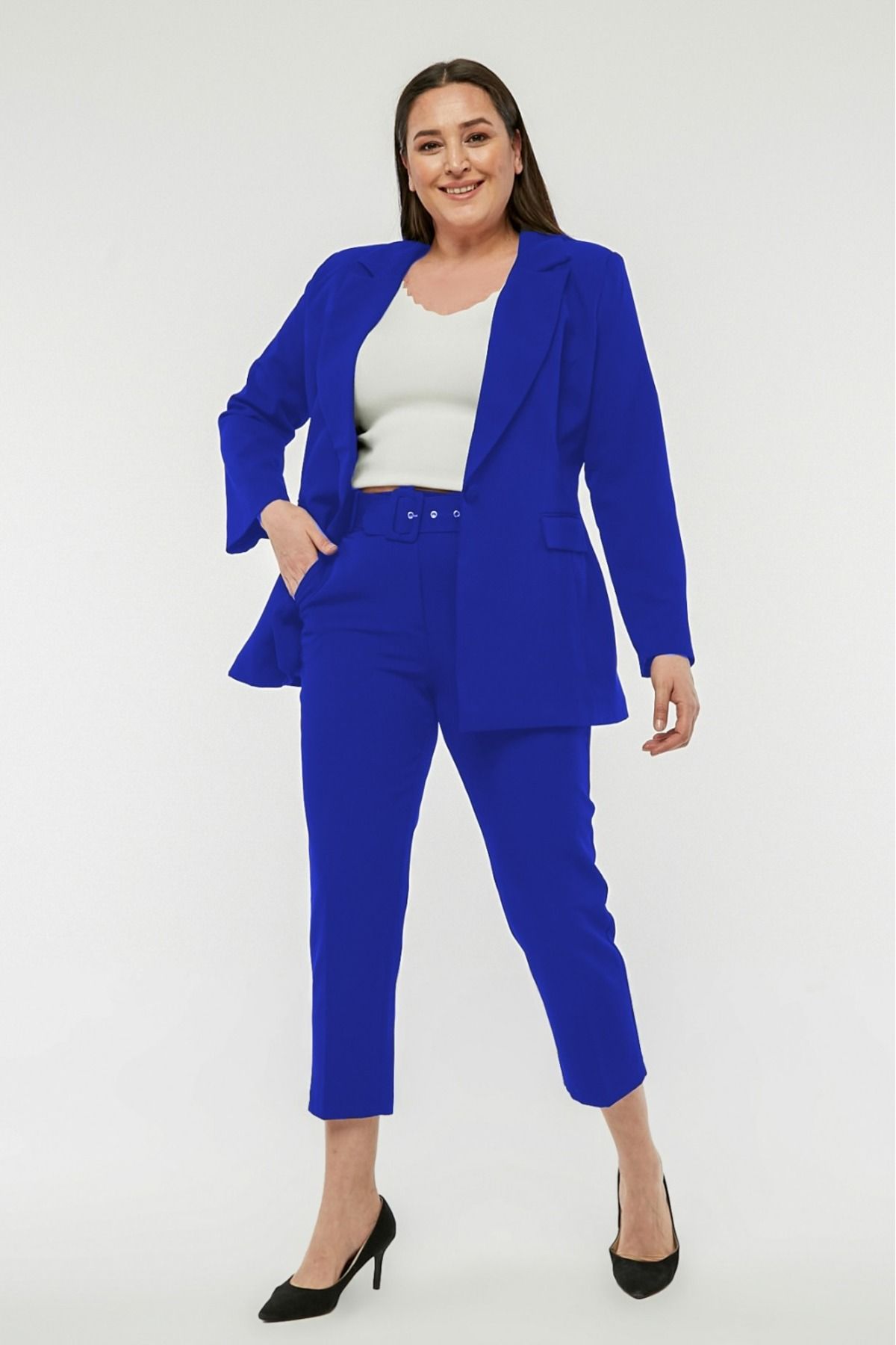 SİZ Saks Mavi Büyük Beden Tek Düğme Ceket Kemerli Cepli Havuç Pantolon Takım Elbise