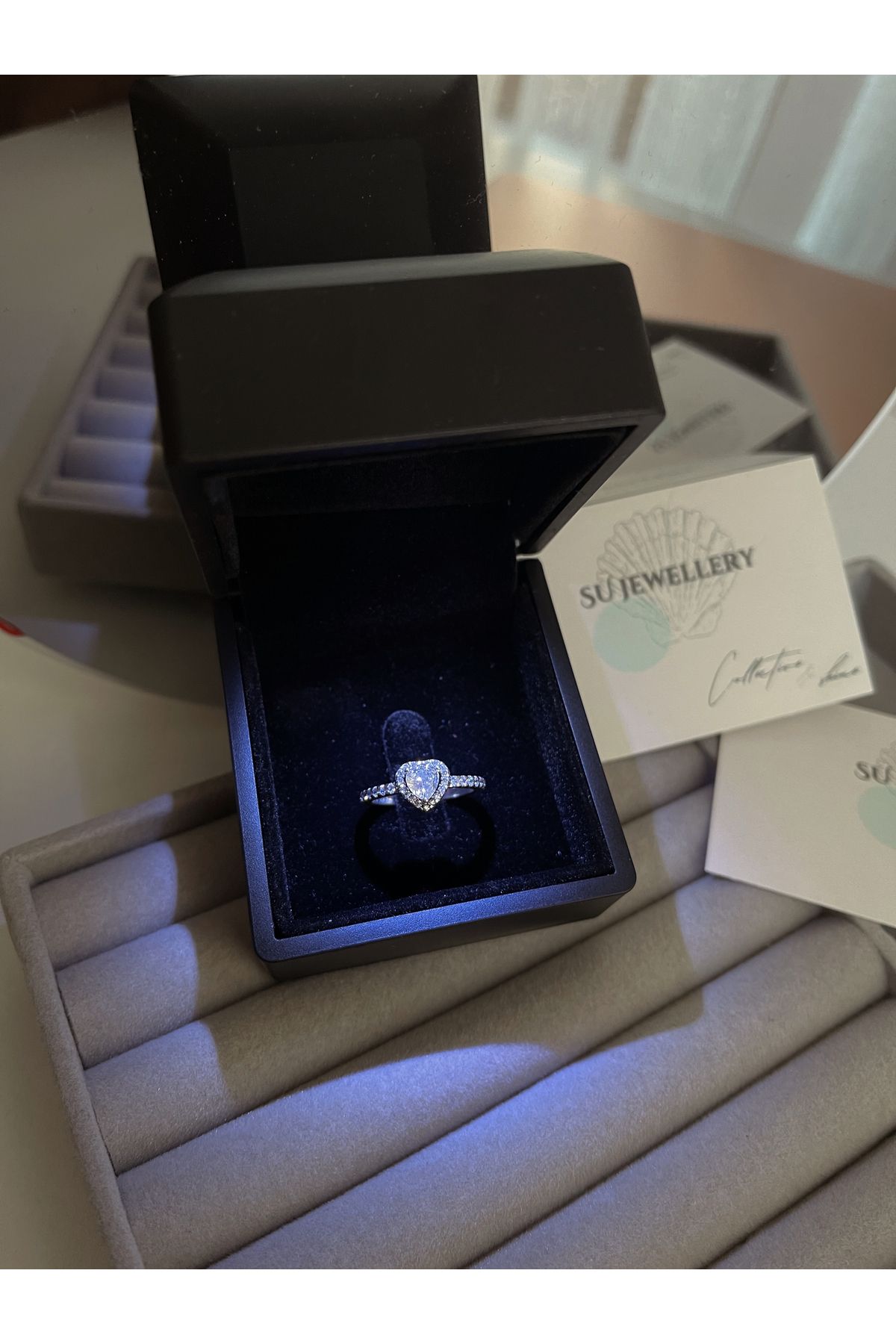 Sujewelry Işıklı Kutuda 925 Ayar Gümüş Kalpli Yüzük Model