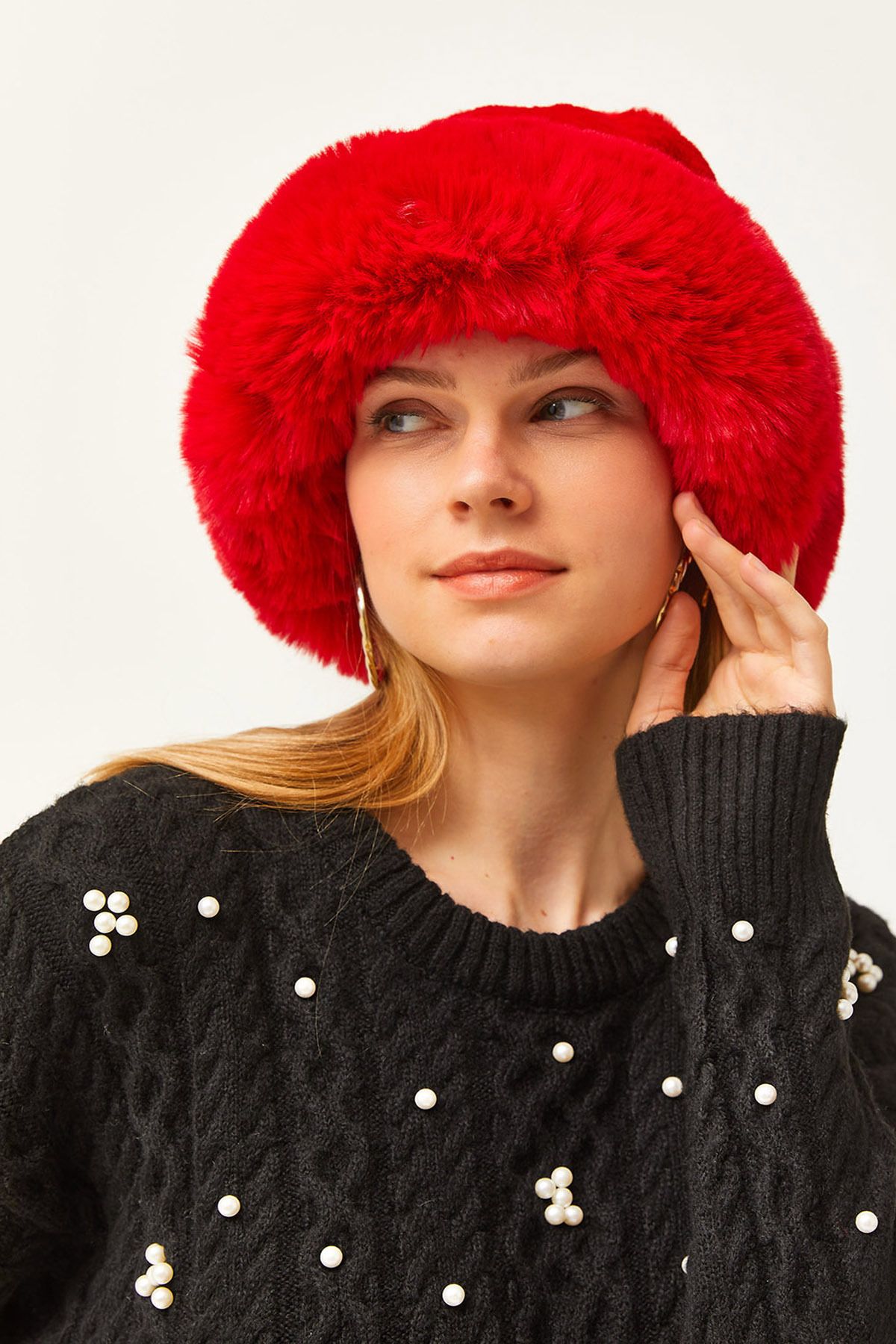 Olalook Kadın Kırmızı Kürk Detaylı Peluş Şapka ŞPK-00000012