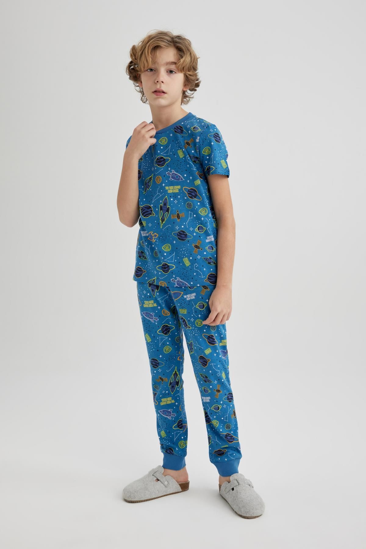 Defacto Erkek Çocuk Desenli Kısa Kollu Pijama Takımı C0838a824sp