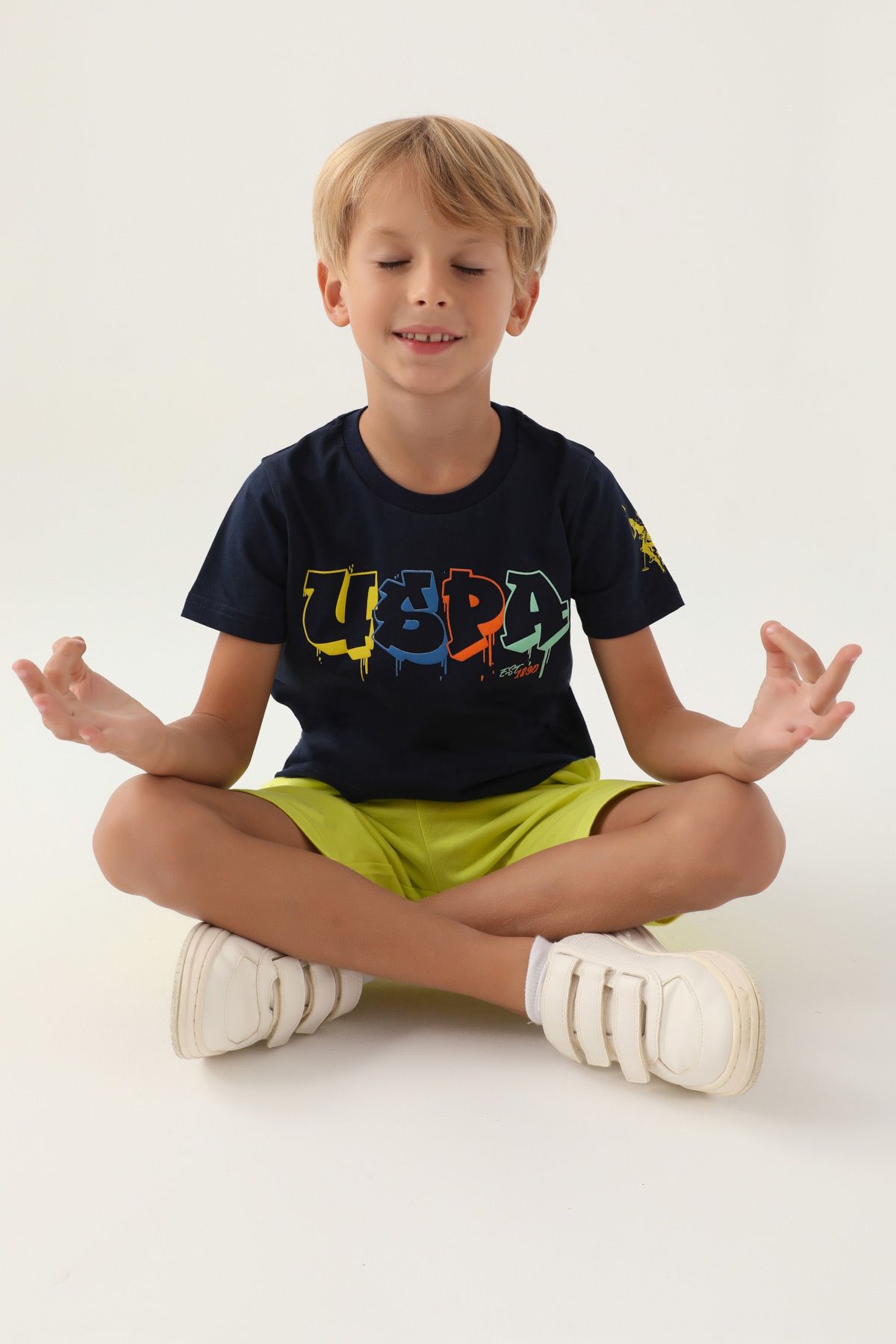 U.S. Polo Assn. Erkek Çocuk, Graffiti Uspa, Lisanslı,T-shirt-şort Takım