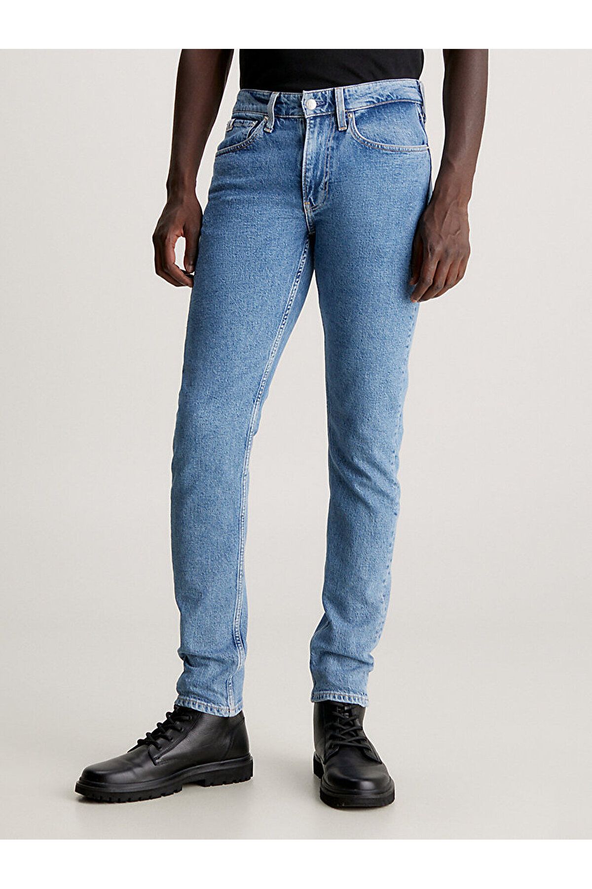 Calvin Klein Erkek Cepli Mini Boy Denim Regular Fit Açık Mavi Jeans J30J324188-1AA