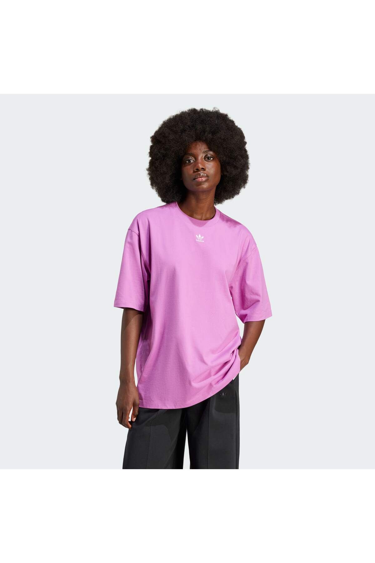 adidas Adicolor Essentials Kadın Tişört Ir5924