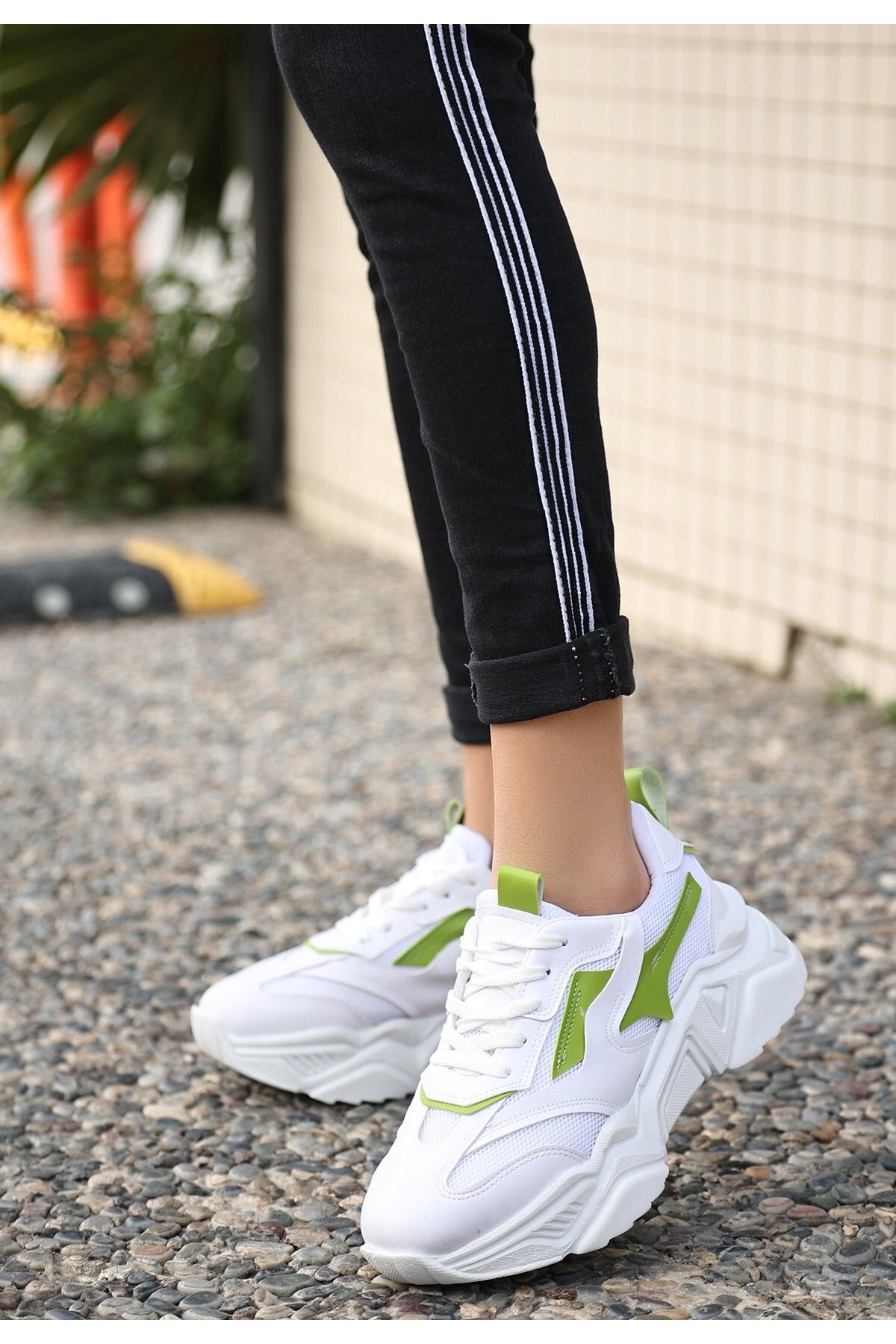özsev bebe Dica Beyaz Cilt Yeşil Detaylı Bağcıklı Spor Ayakkabı