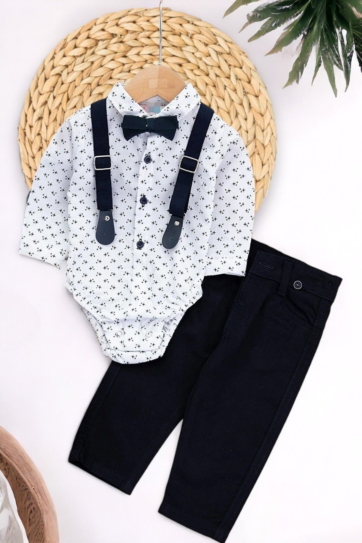 Ege Bebek Erkek Bebek Papyonlu Gömlekli Keten Pantalonlu Askılıklı Bayramlık Alt Üst Bebek Takımı