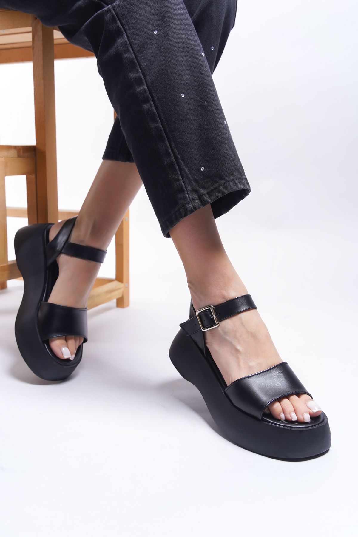 Riccon Alloshara Kadın Sandalet 0012801 Siyah Cilt