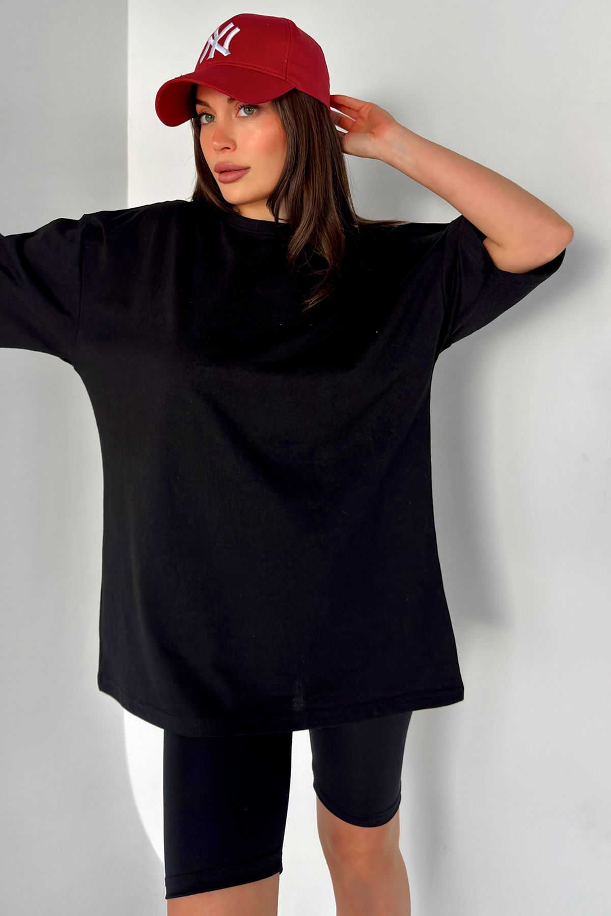 MODAGEN Unisex Düz Renk Siyah Oversize T-Shirt