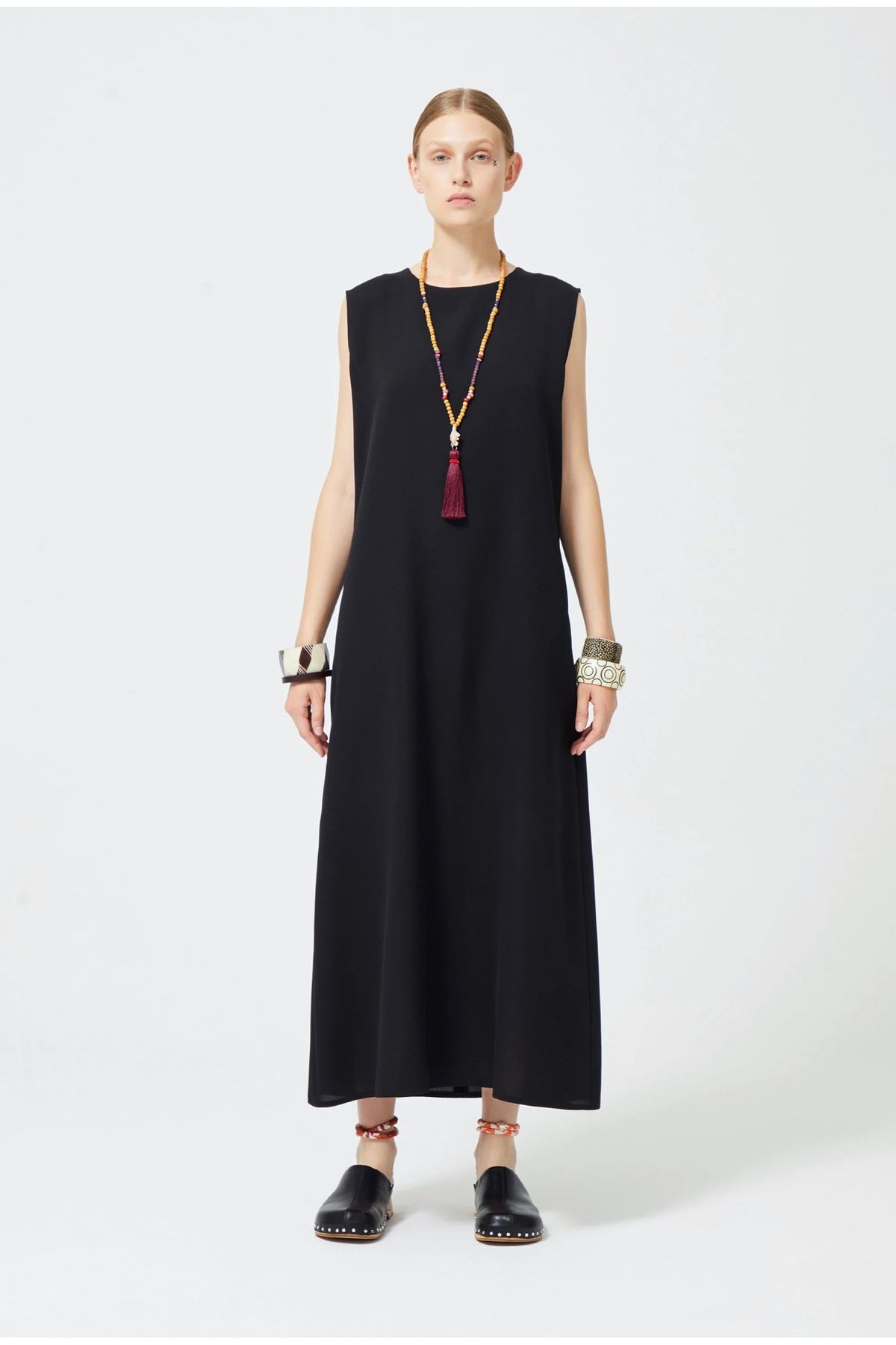Nuum Design Elbise Sıfır Kol Siyah