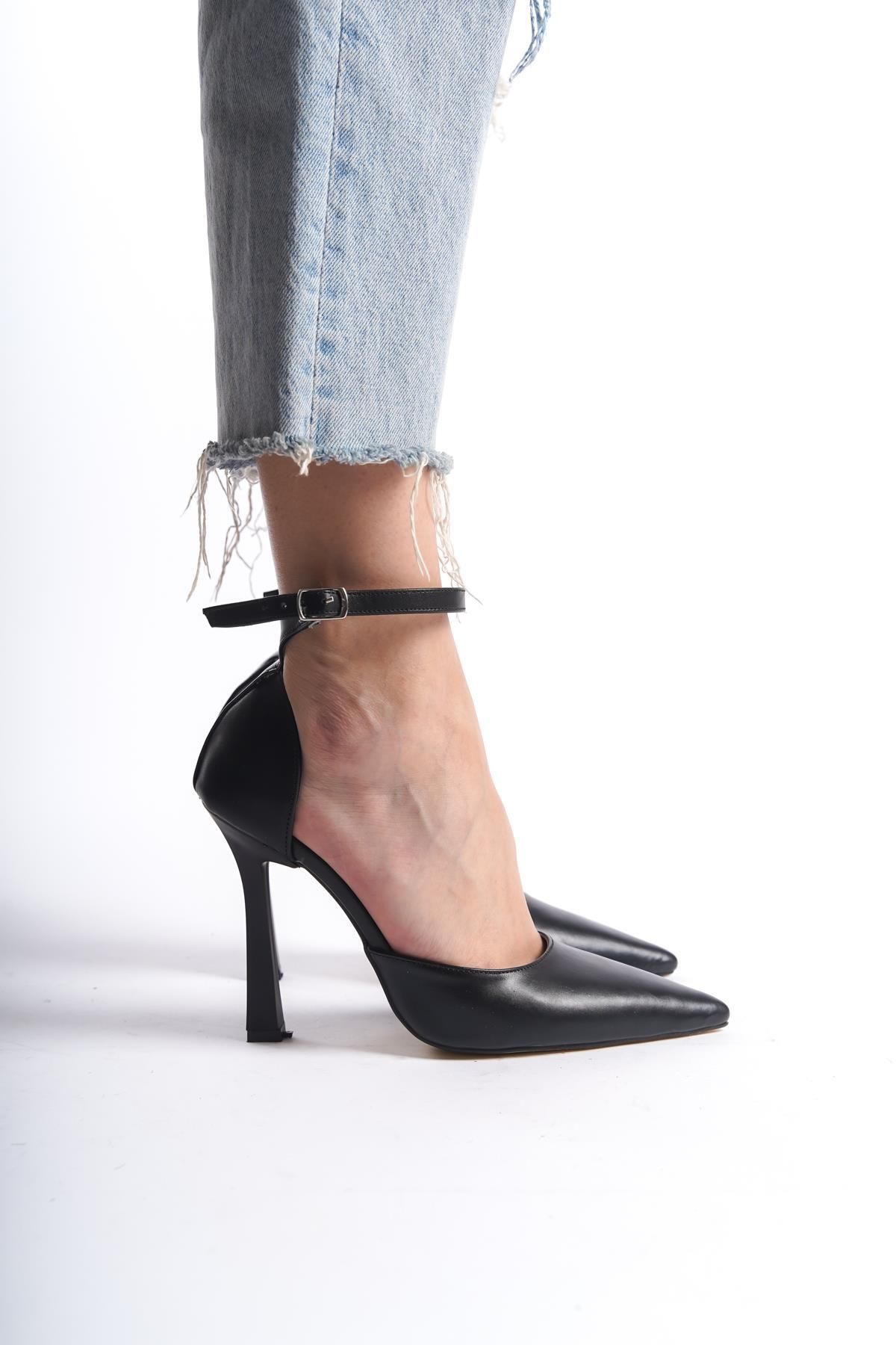 Gökhan Talay Stiletto Sivri Burun Kadın Topuklu Ayakkabı Laura
